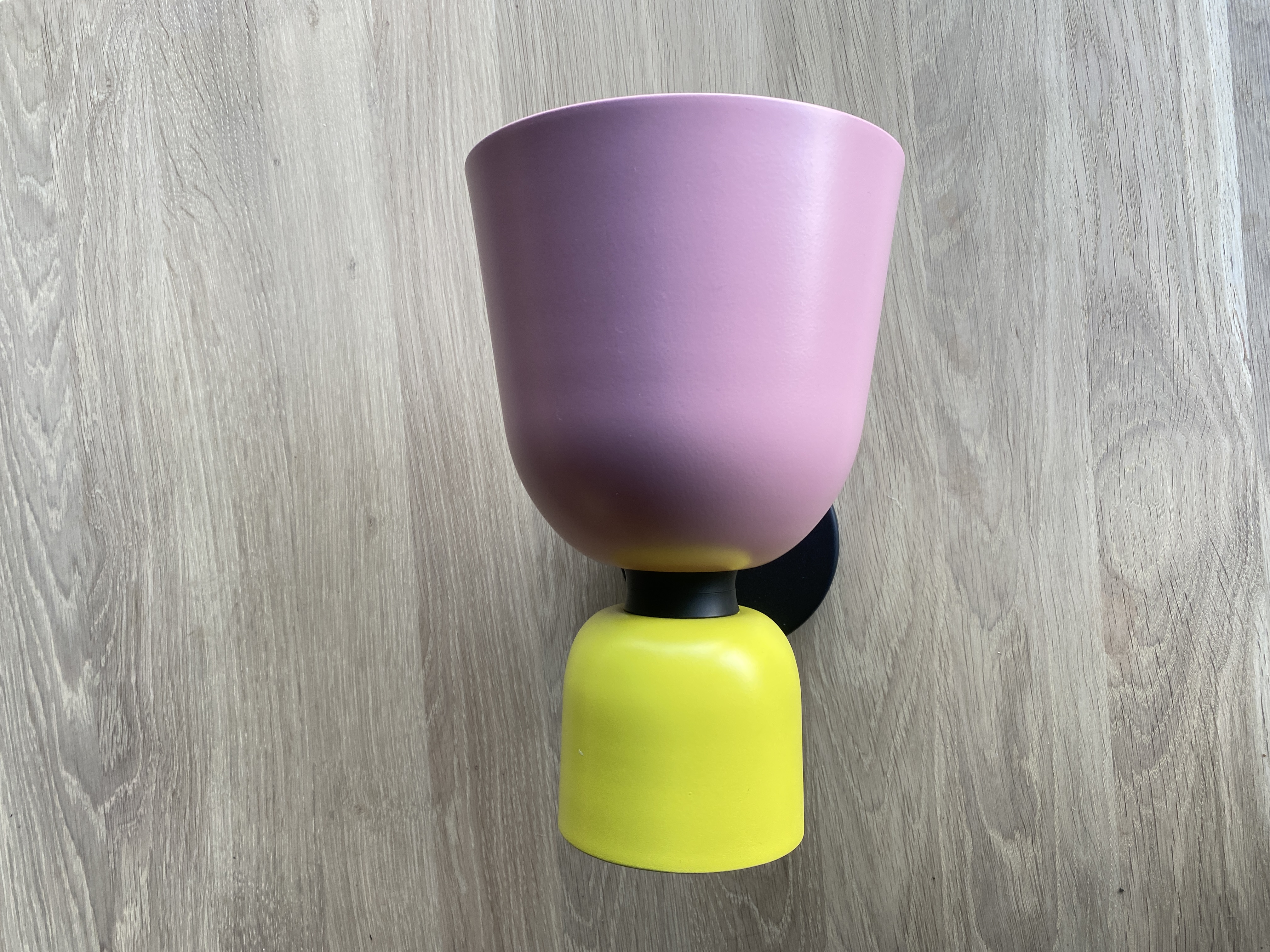 Alphabeta Wandlampe Stahl Gelb Rosa