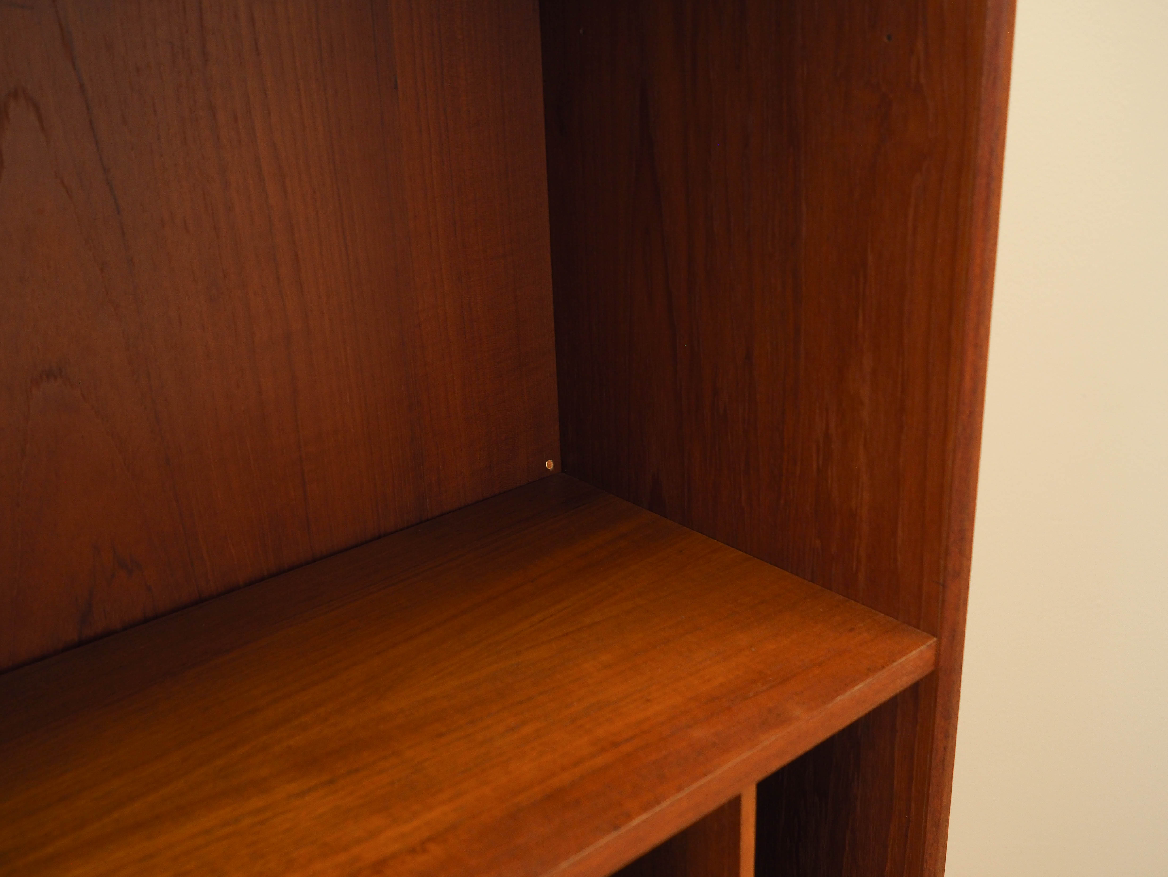Teak bookshelf 1970s