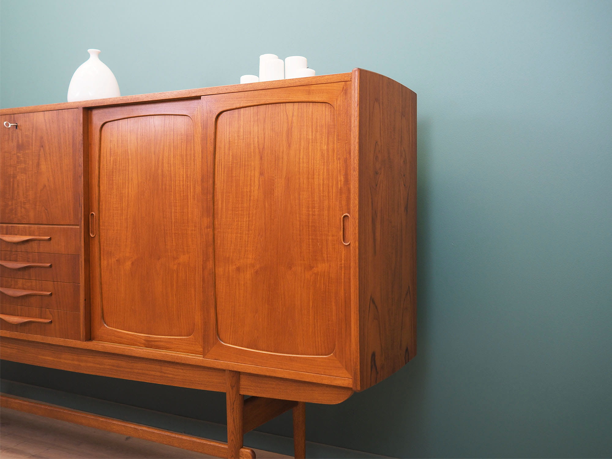 Vintage Sideboard Teakholz Braun 1960er Jahre