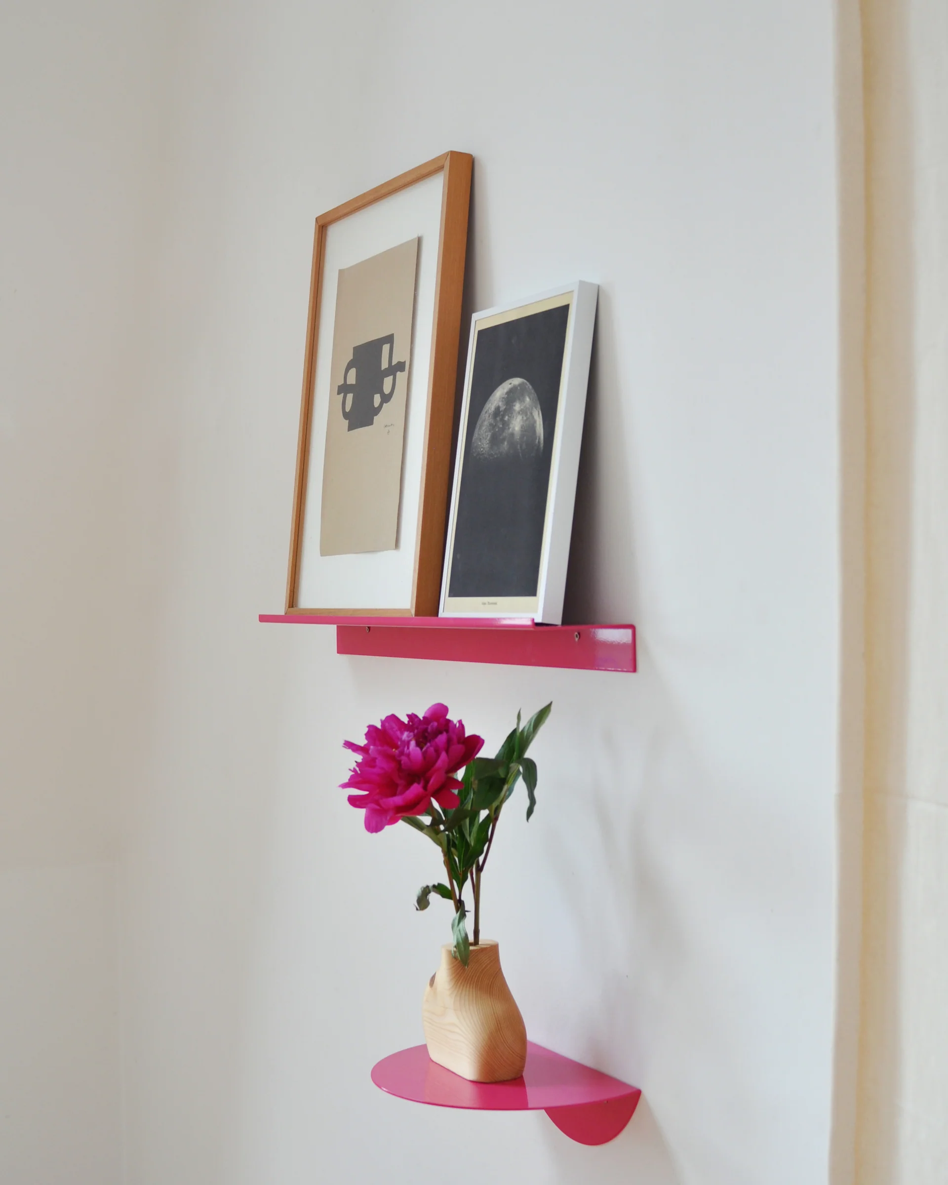 z Regal Schmal Stahl Pulverbeschichtet Magenta