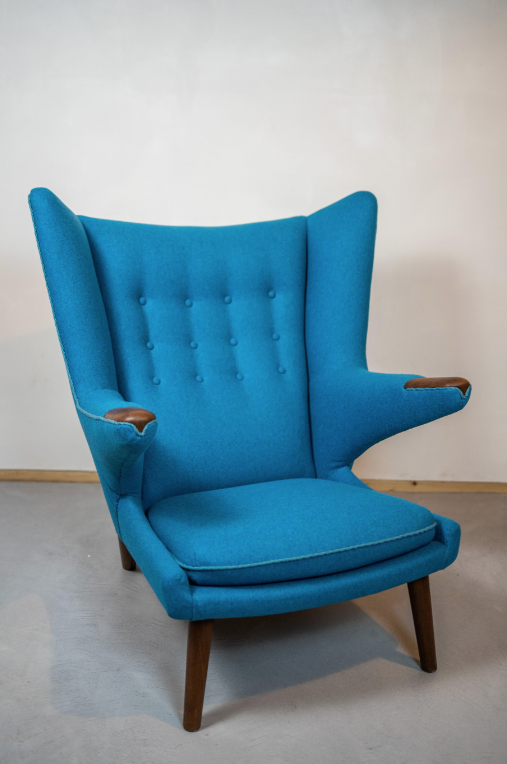 Vintage Hans J. Wegner Papabär Stuhl Textil Holz Blau