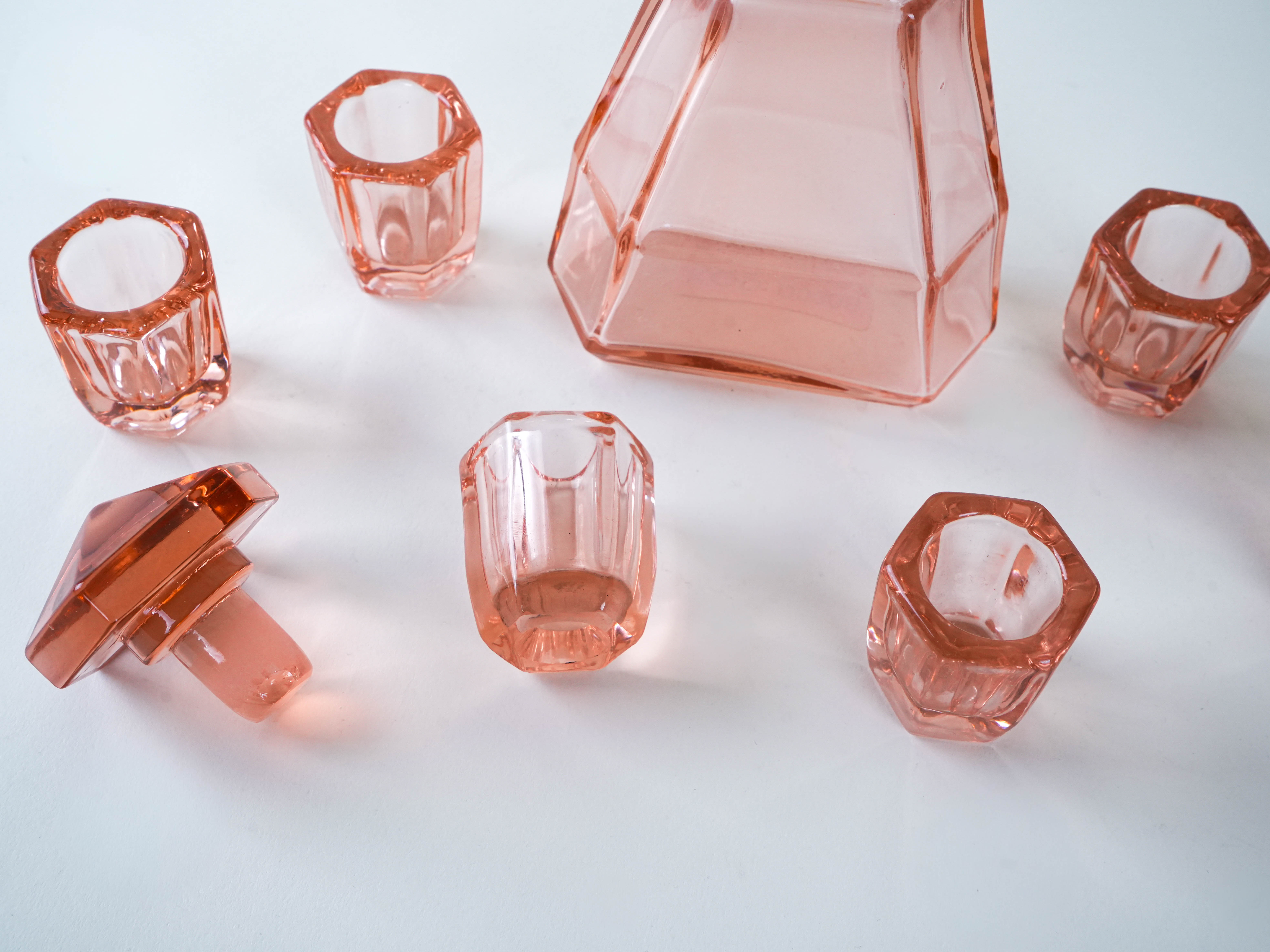 Alkohol-Service-Set Glas Rosa 1960er Jahre
