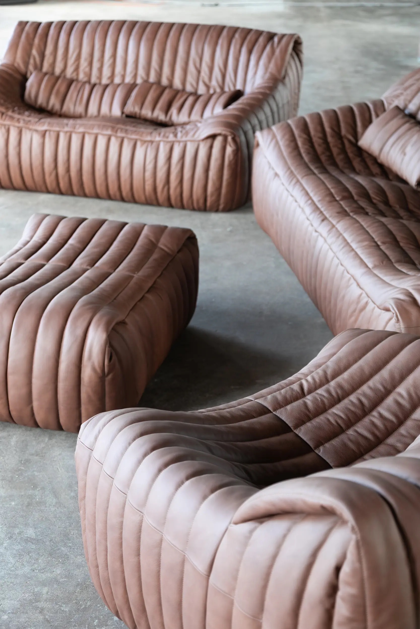 Togo Armchair Smooth Leather Folk Brown