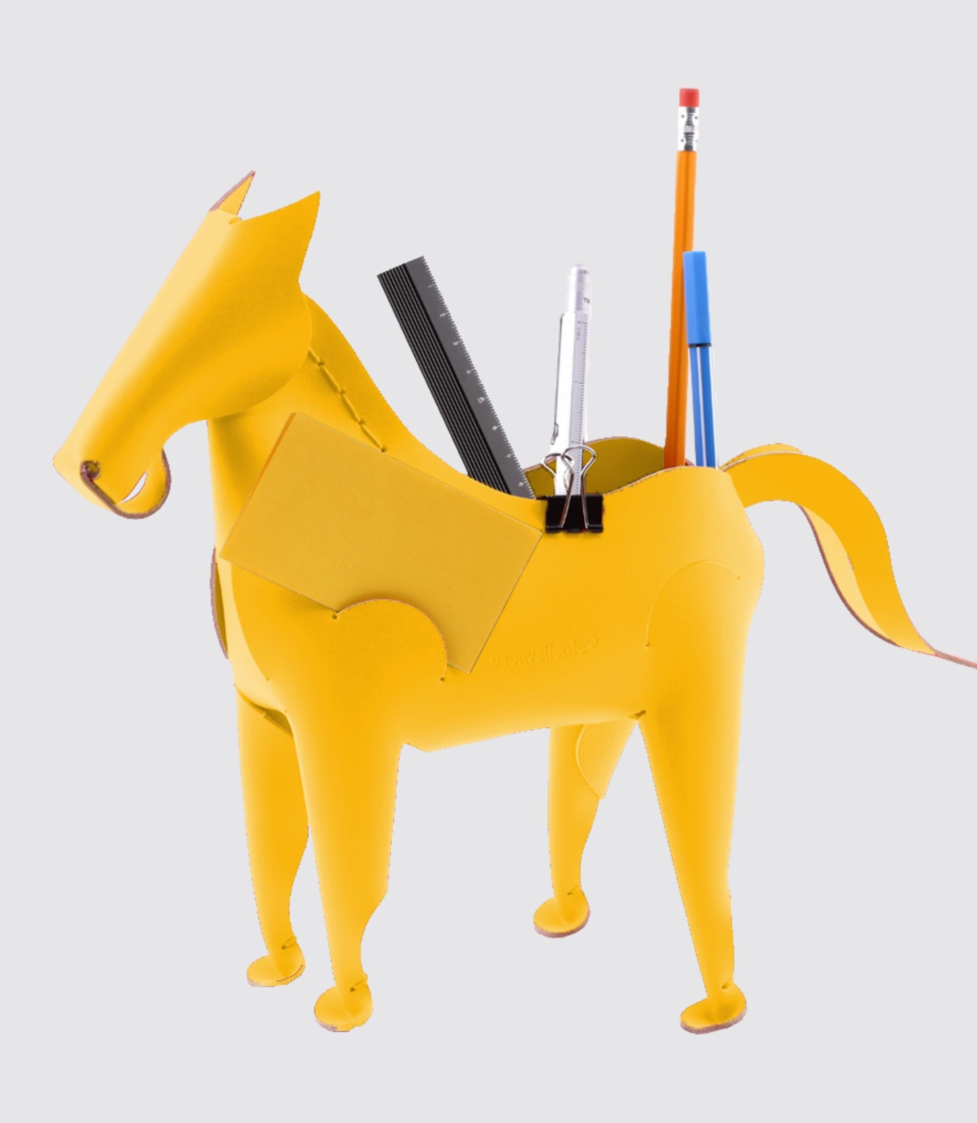Pferd Schreibtischhelfer aus 100% Recyceltem Leder Gelb