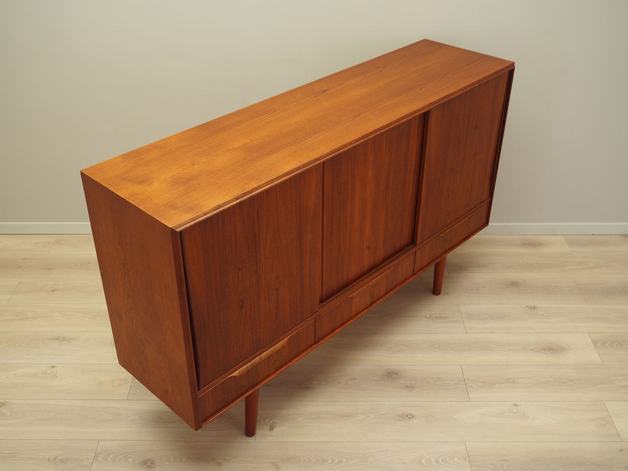 Highboard Teakholz Braun 1970er Jahre