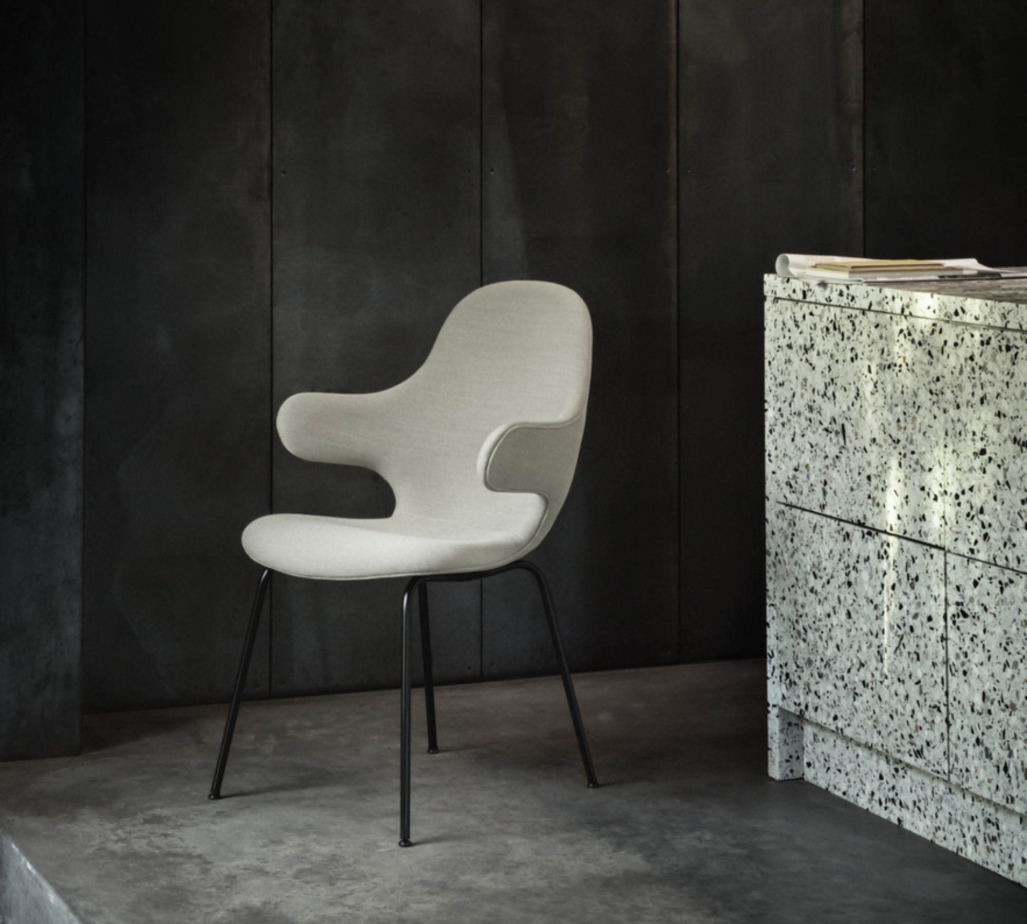 Jaime Hayon Catch JH15 Armlehnstuhl Rohrgestell Vidar 222