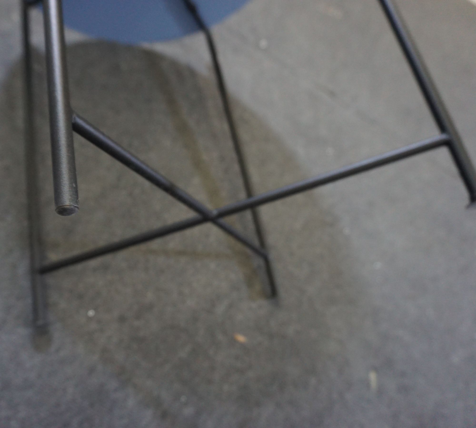 EDGE Serviertisch 46,5cm Taubenblau