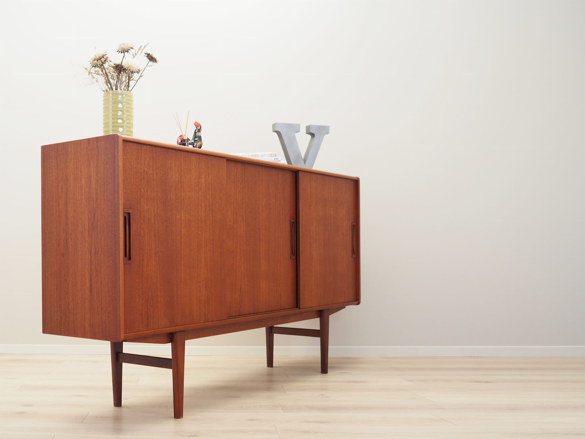 Vintage Highboard Teakholz Braun 1960er Jahre