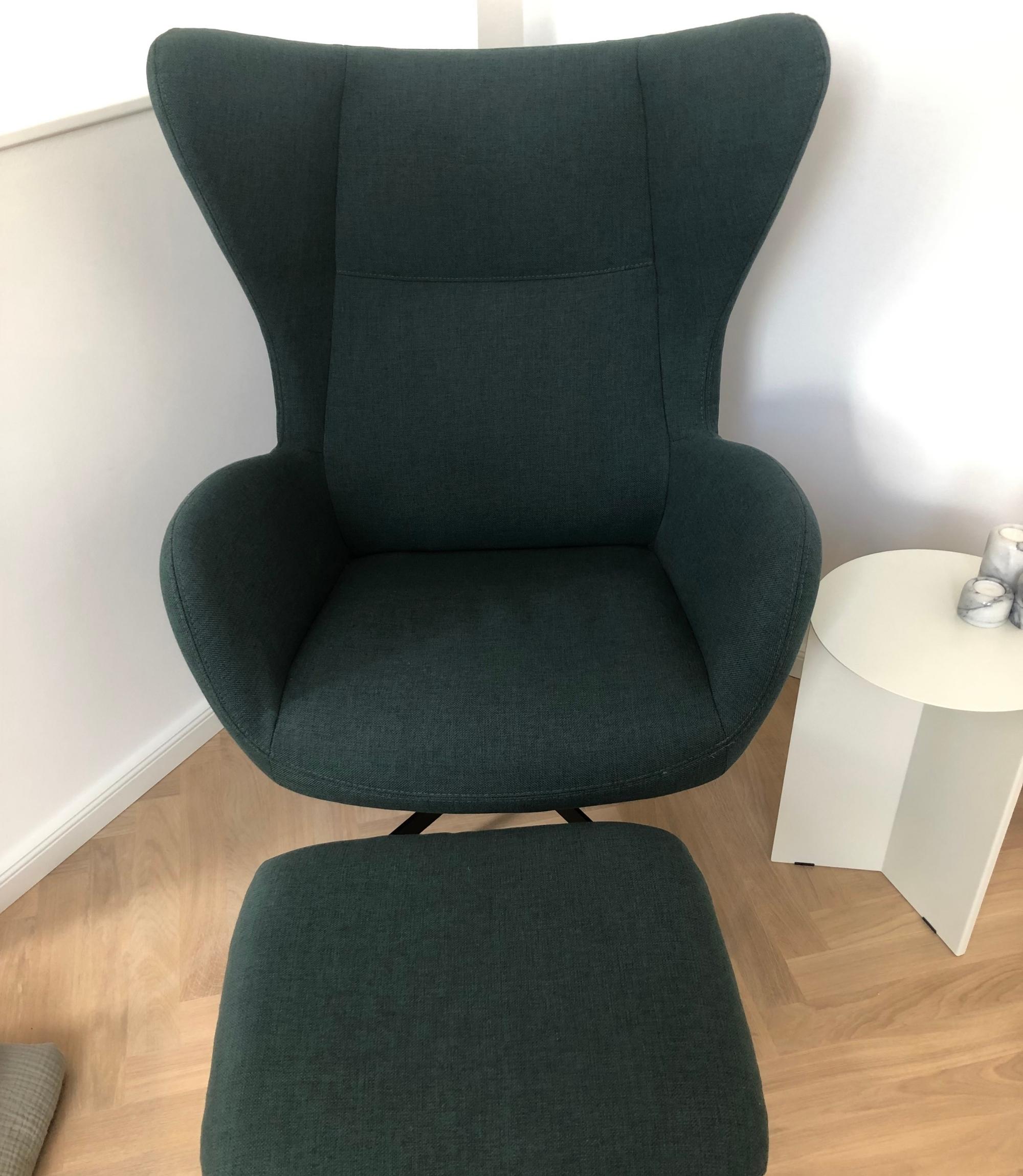 Bolia Solo Drehsessel mit Hocker