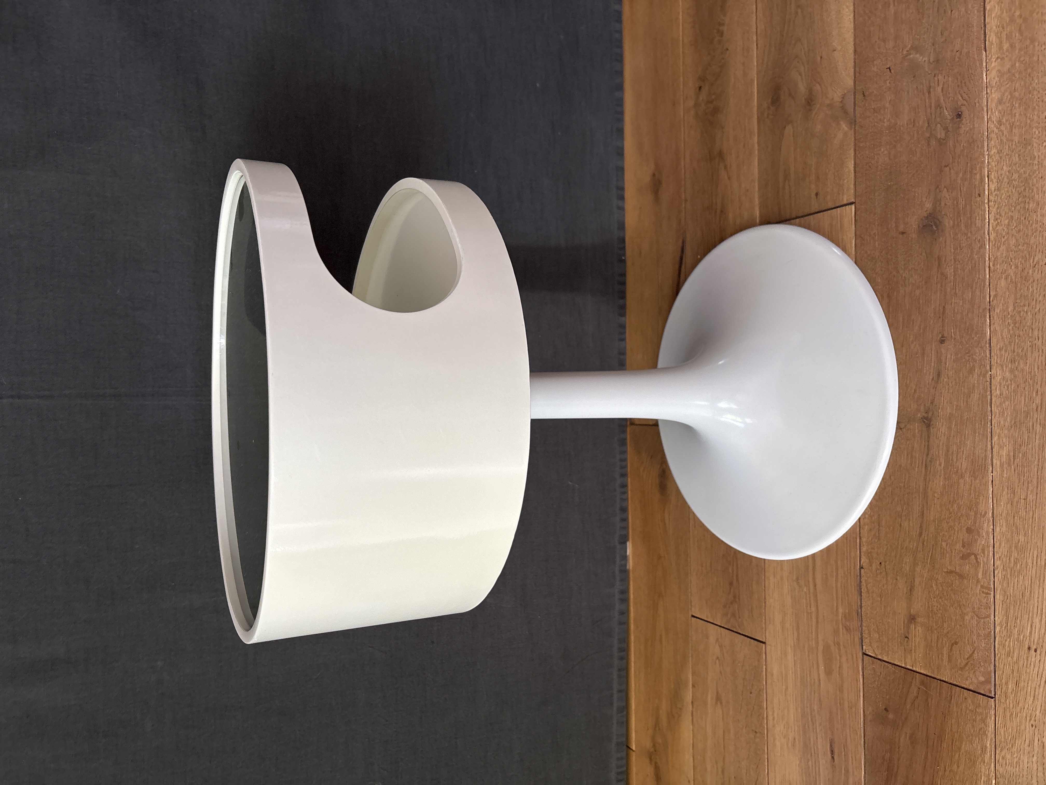 Space Age Luna Beistelltisch 33cm