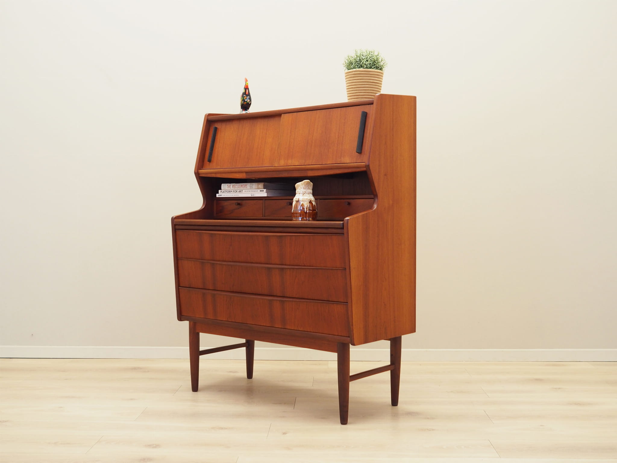 Secretary Wood Brown 1970s