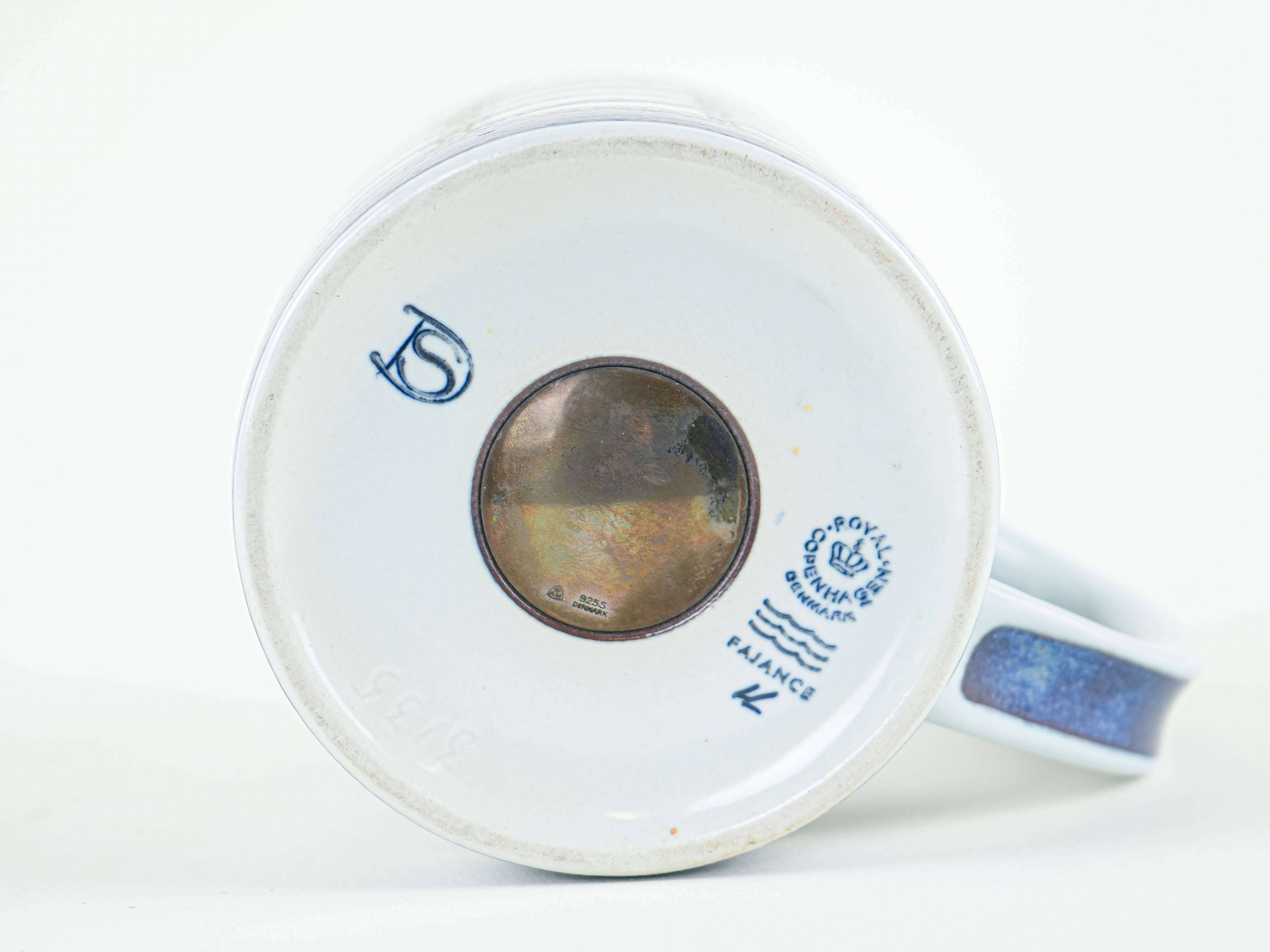 Porcelain cup 1970s Royal Copenhagen