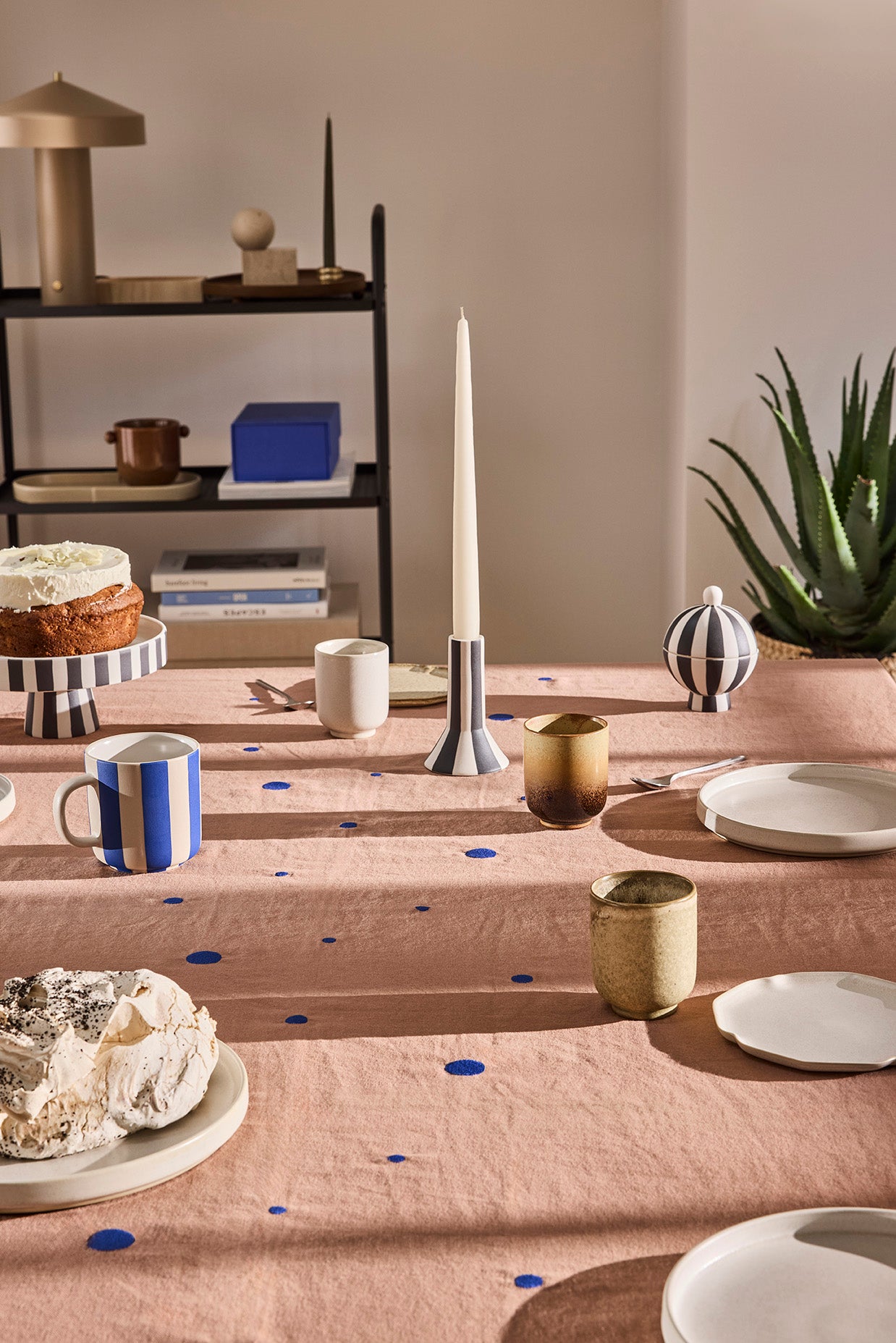 Nori Tischdecke Groß Braun