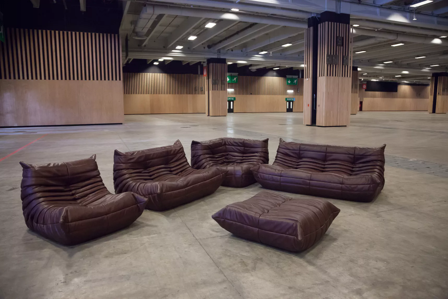 Togo Lounge Set 5-pc. Pull-up Leather Chocolate Brown