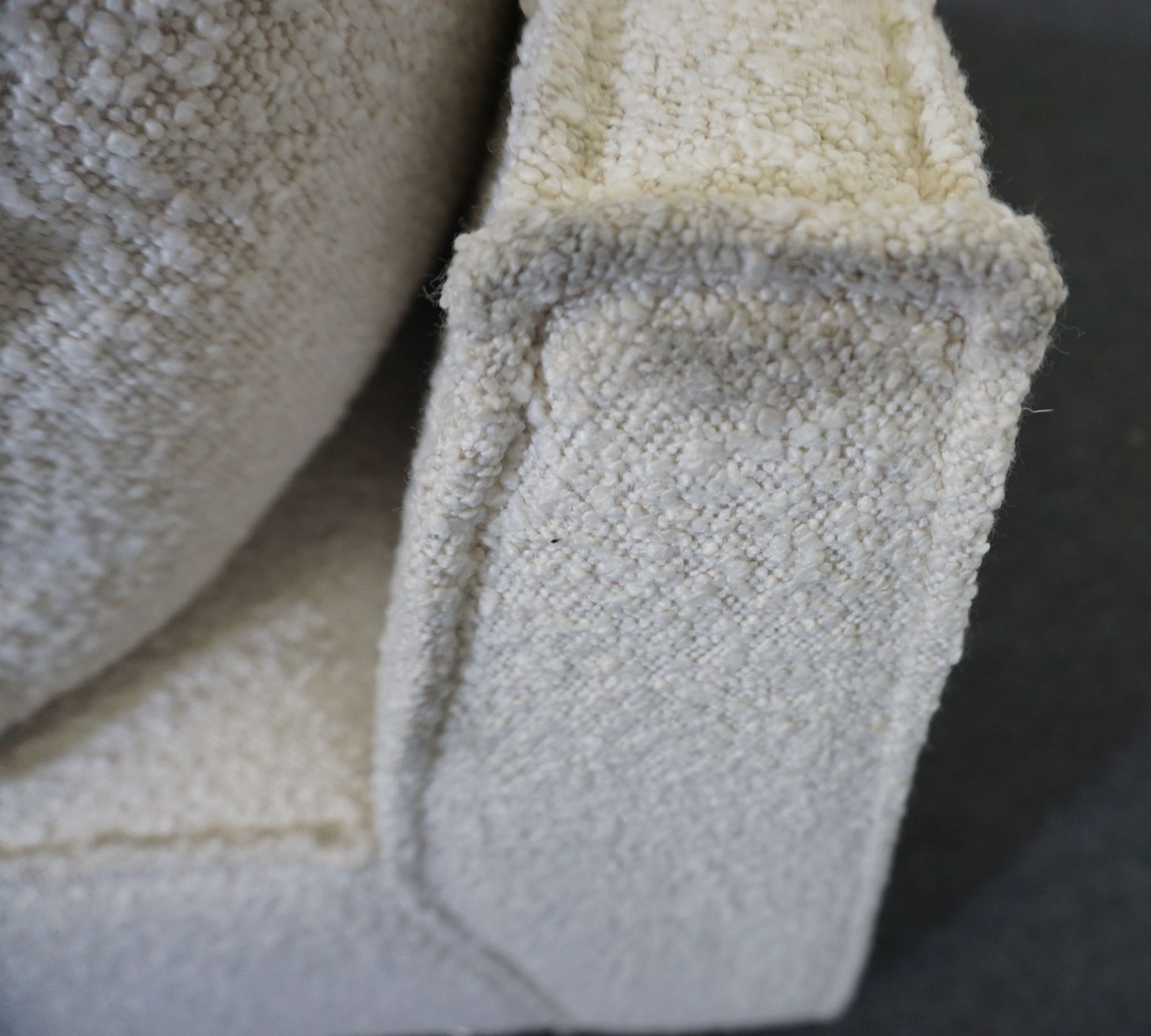 Daphne Modul 1-Sitzer Links Maya Cream