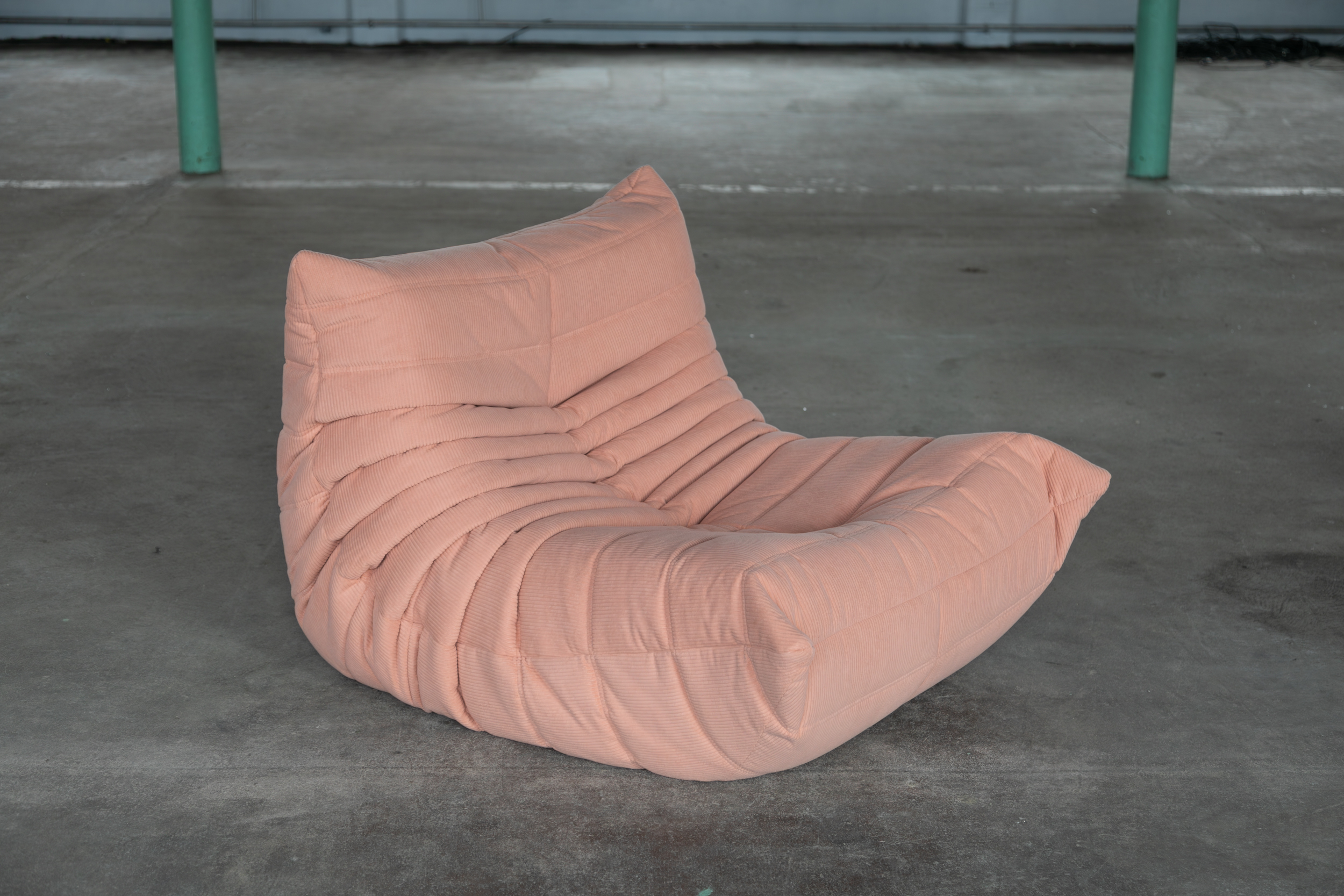 Togo Sessel Cord Rosa