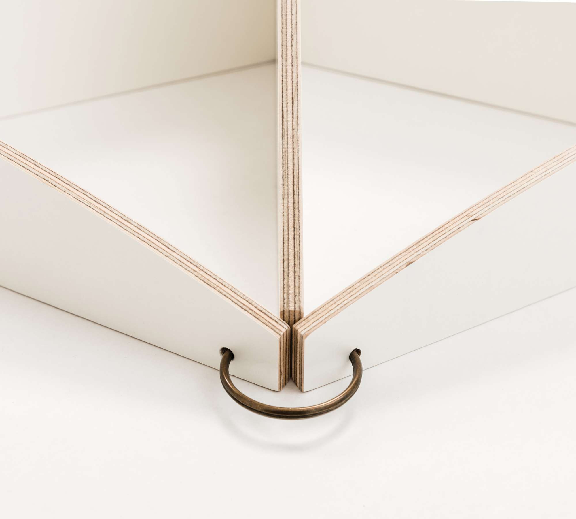 COMB Wall shelf Wood White