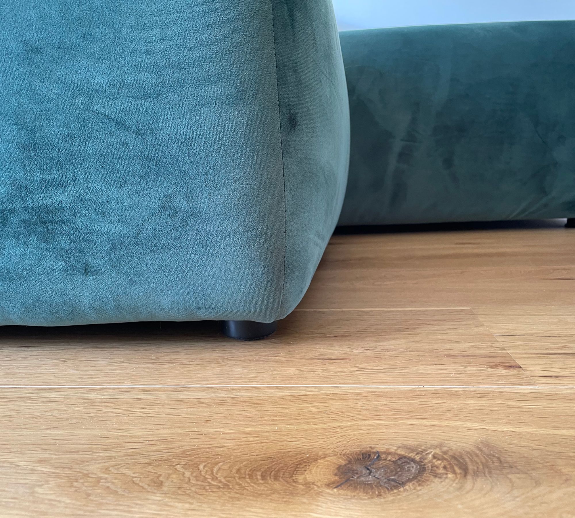Pyllow Sofa Récamiere Rechts inkl. Hocker Samt Tannengrün 