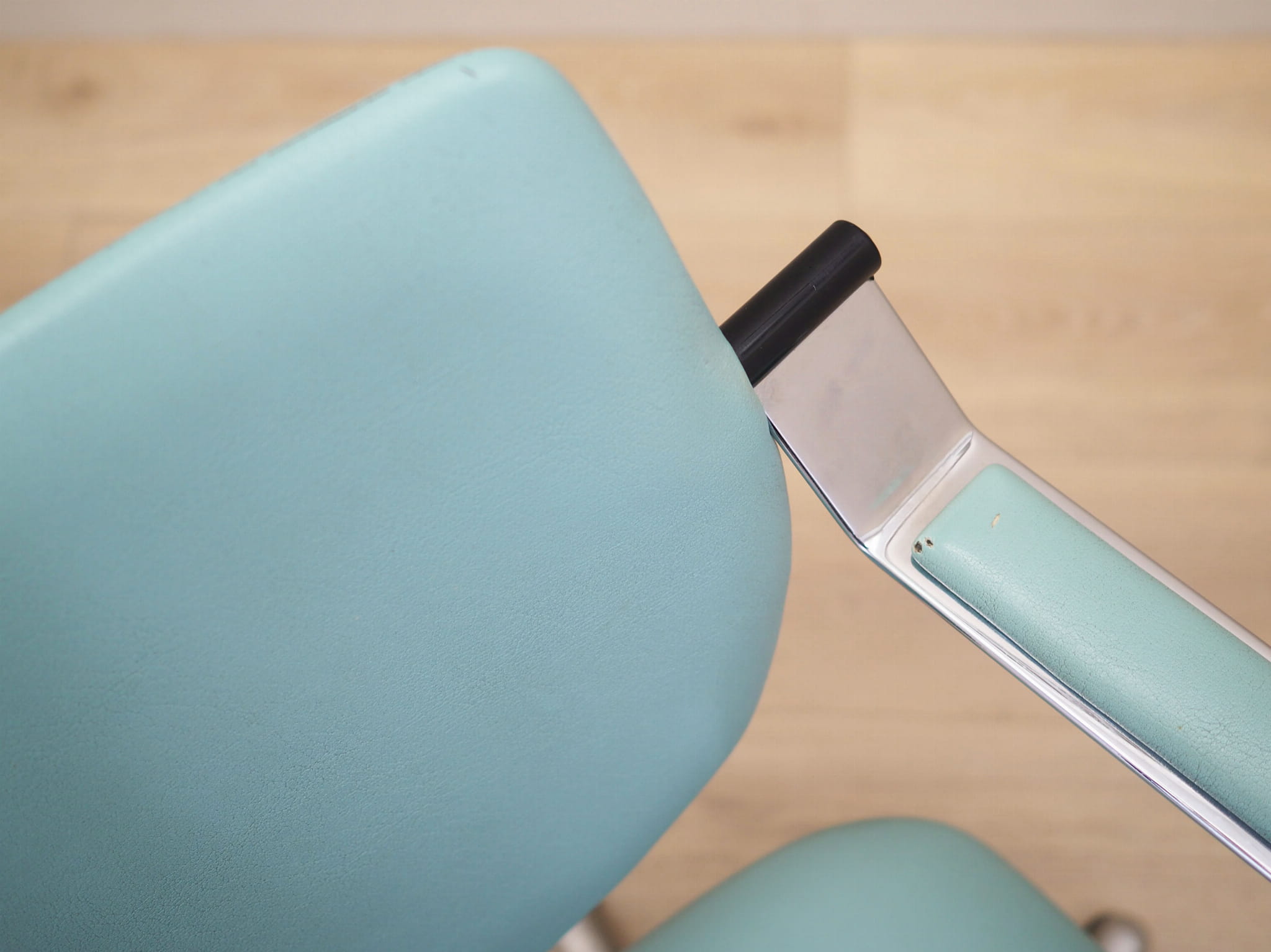 Barber chair Leather Blue 1980s