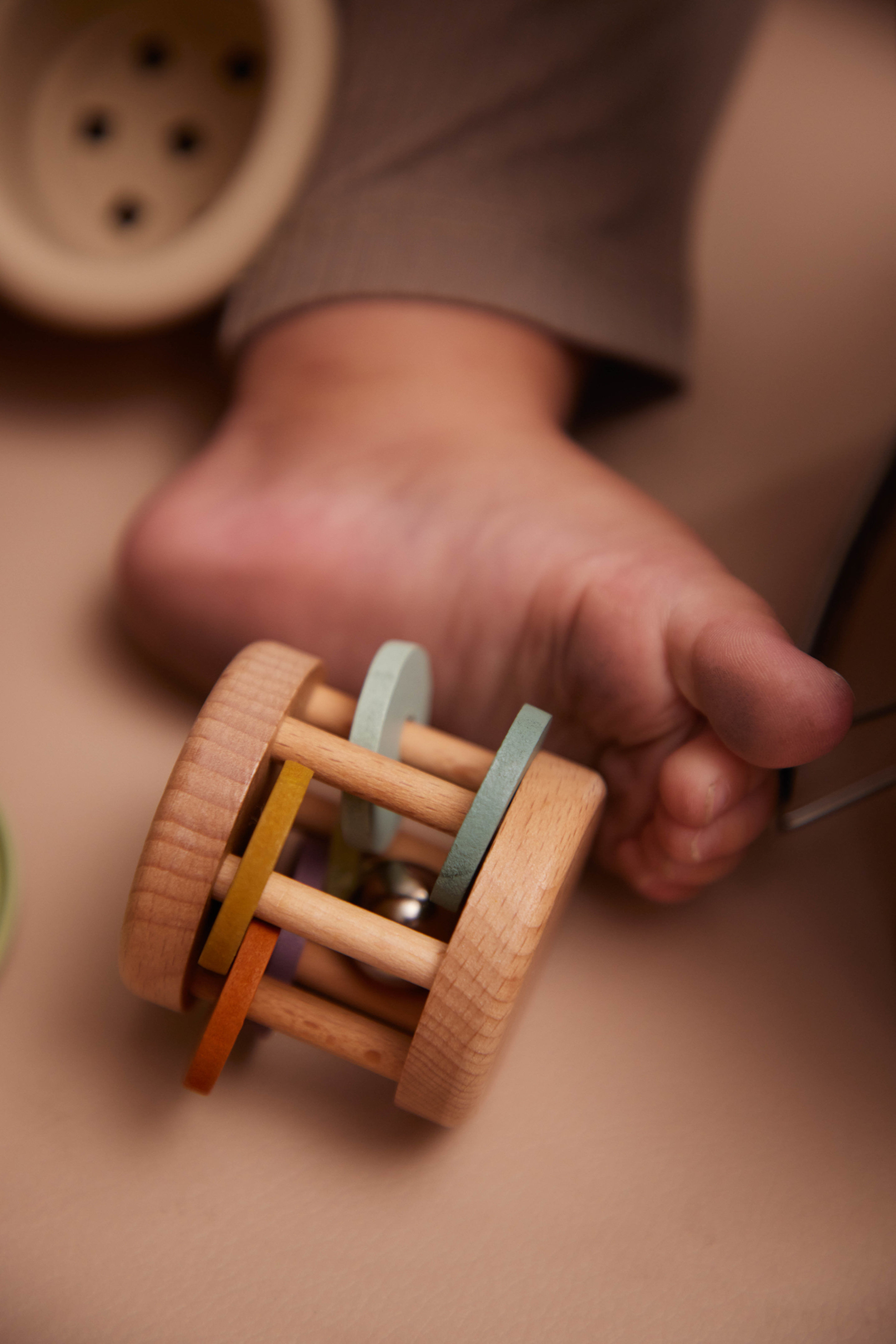 Koffer mit sensorischem Spielzeug Holz Mehrfarbig