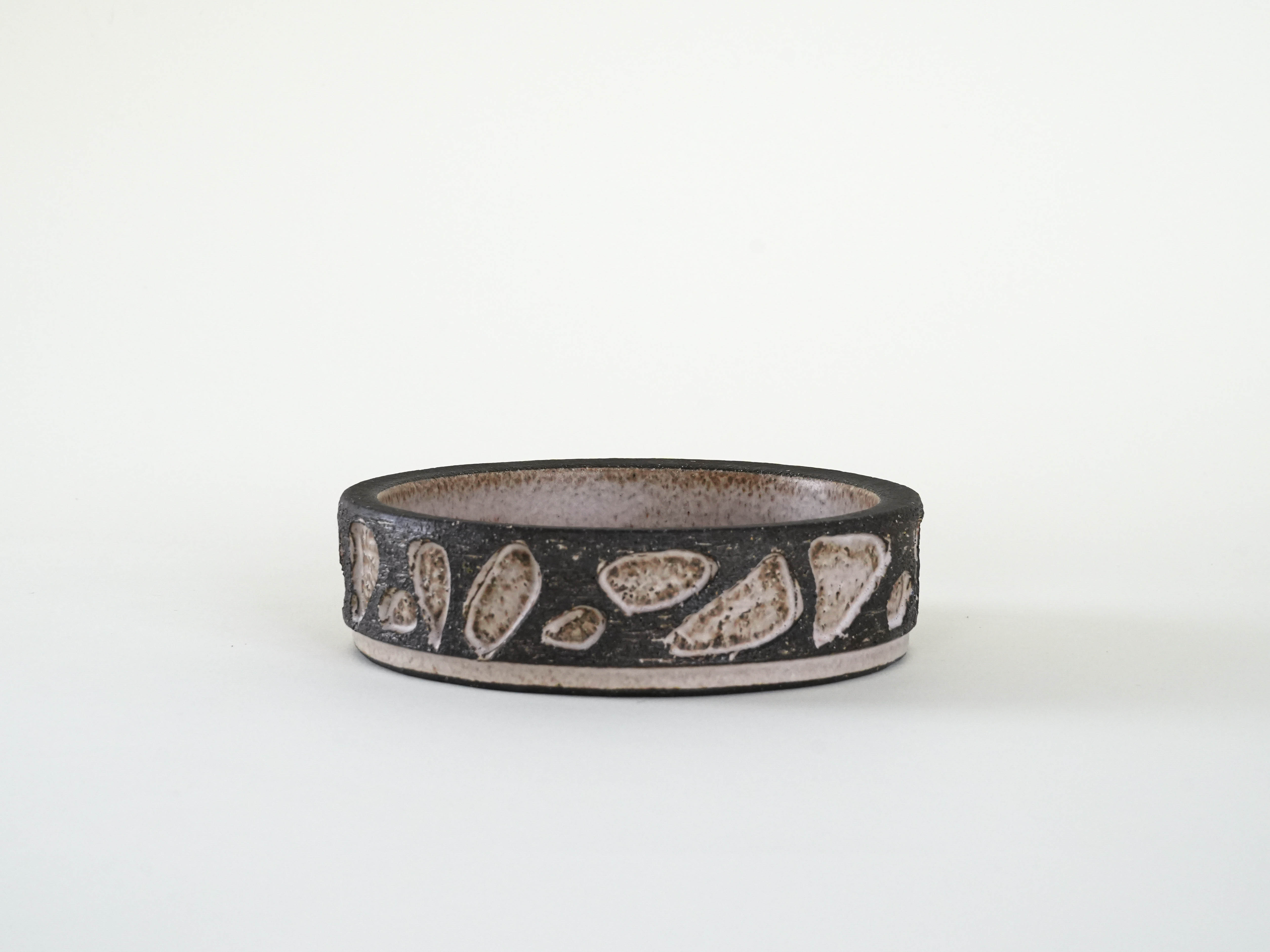 Ceramic bowl natural