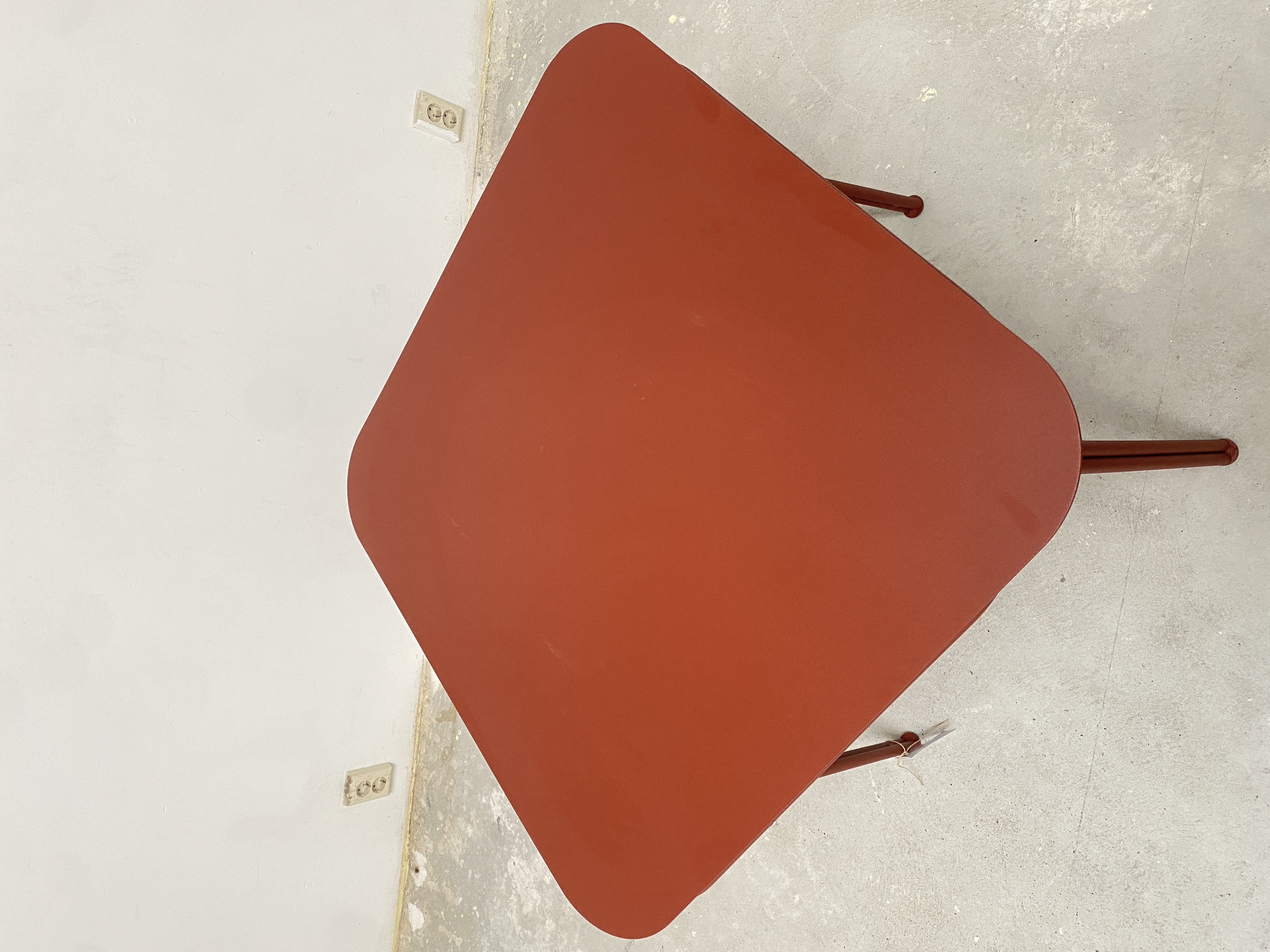 Hiray Gartentisch Metall Rot