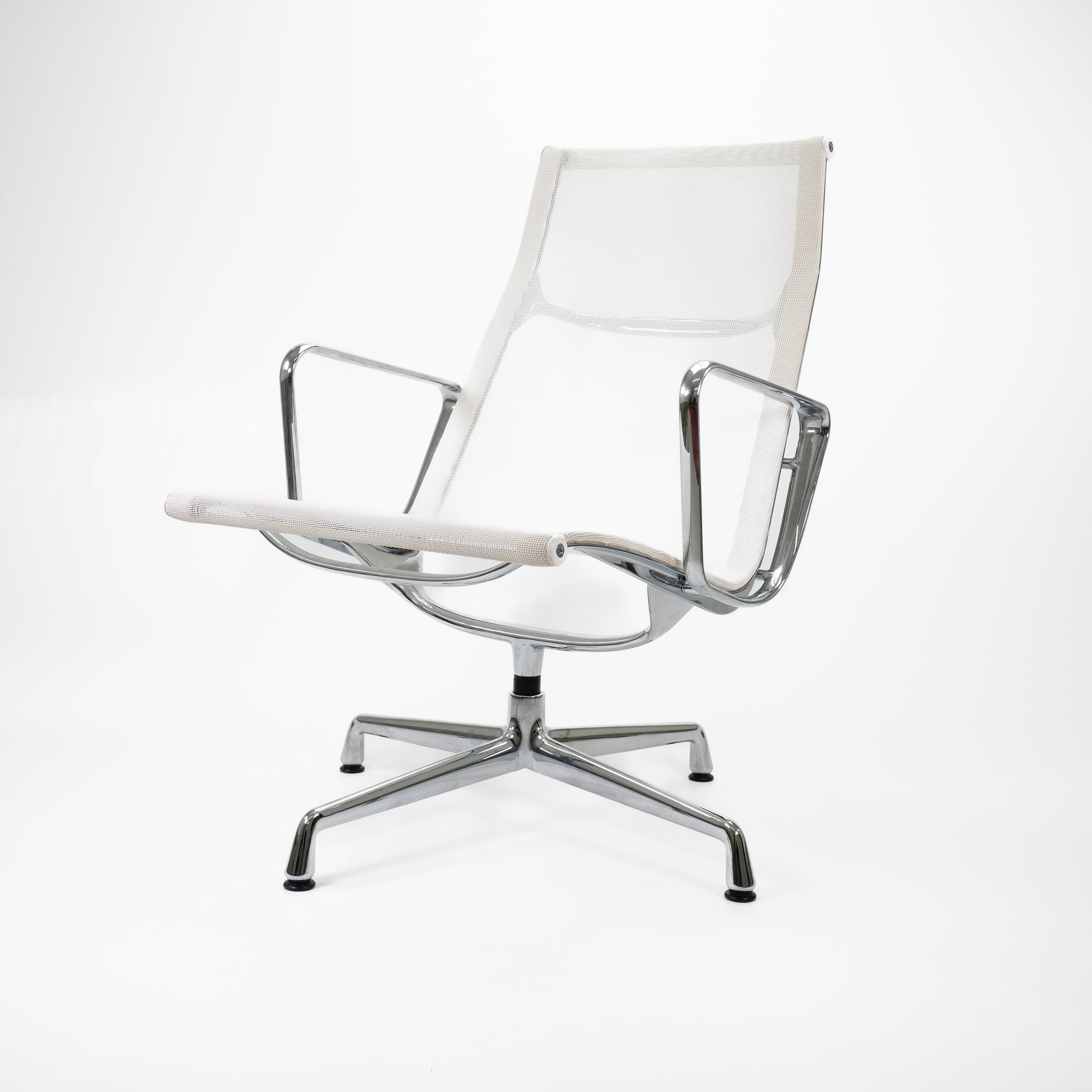 EA116 Office chair Chrome Mesh White