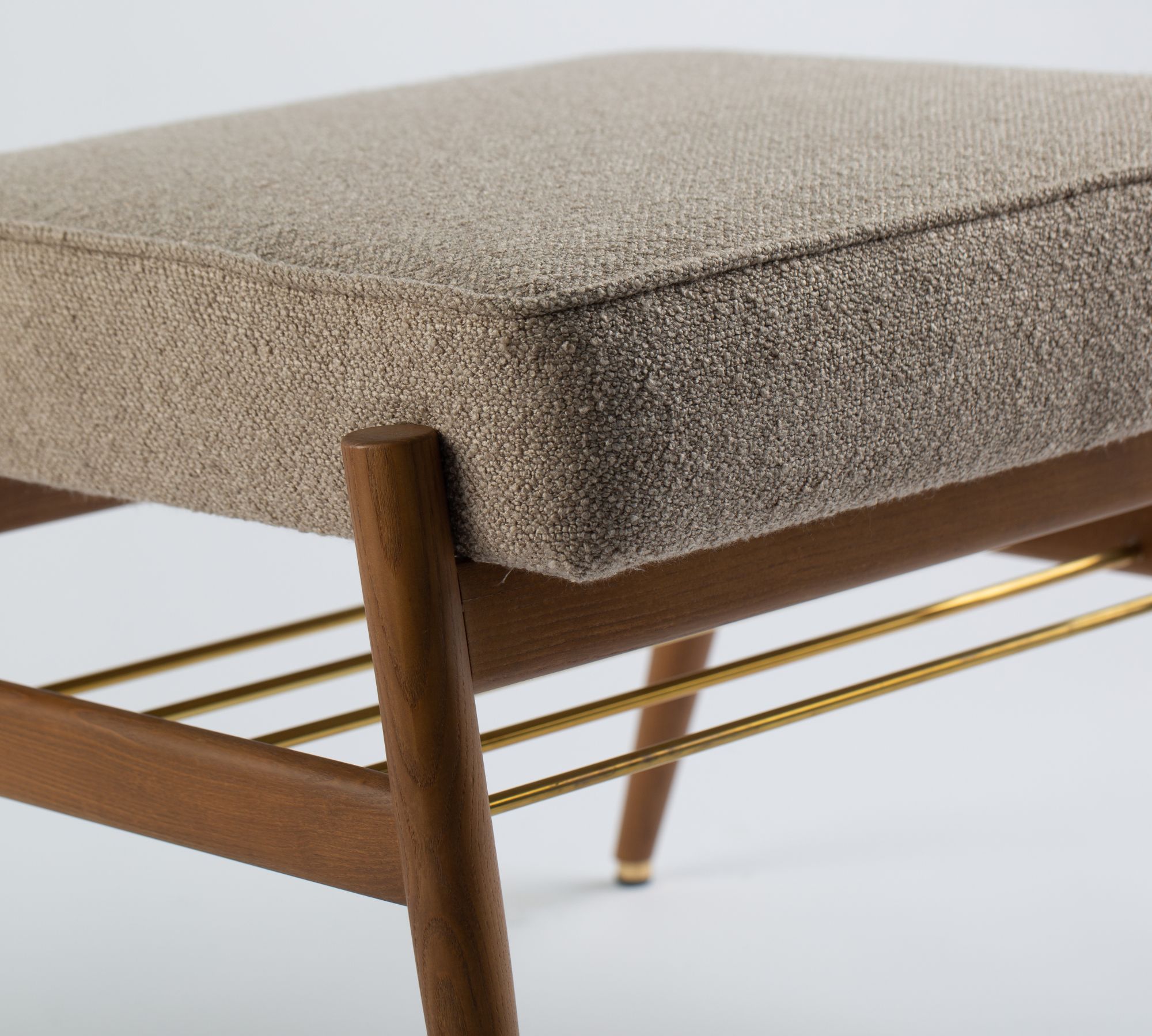 Fox Fußocker Holz Bouclé Beige