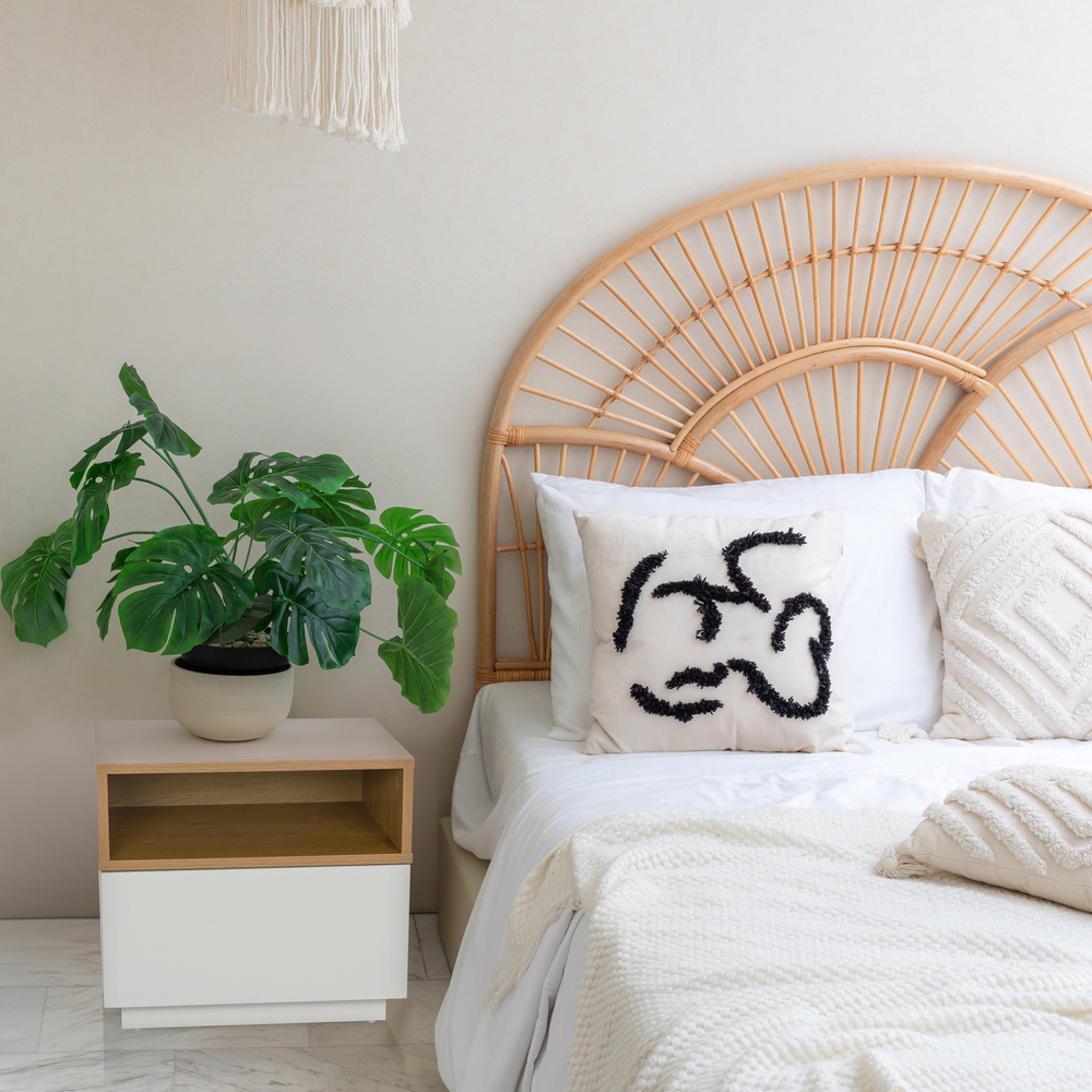 MELMO Side table with open shelf Wood White