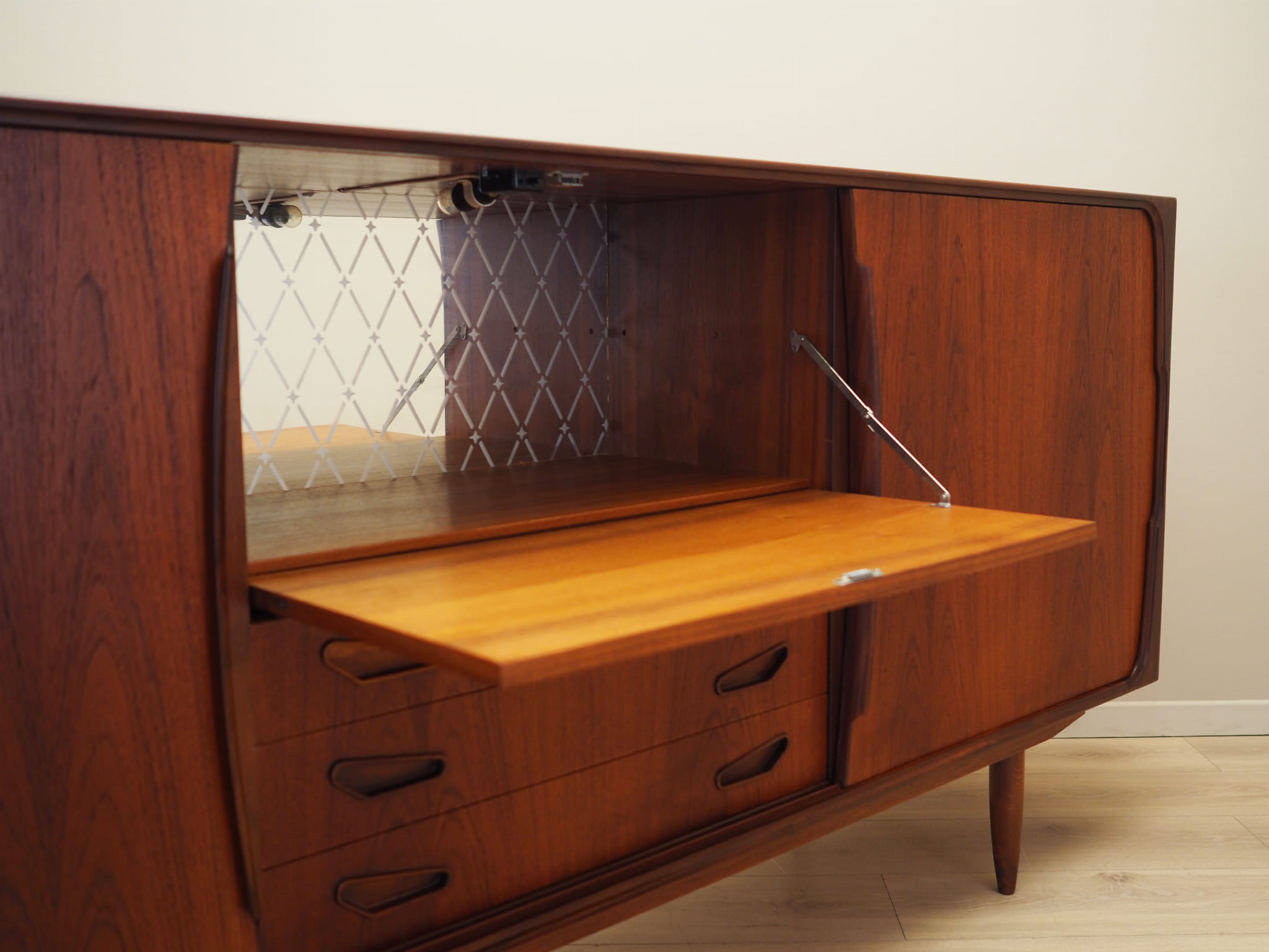 Sideboard Teakholz 1970er Jahre