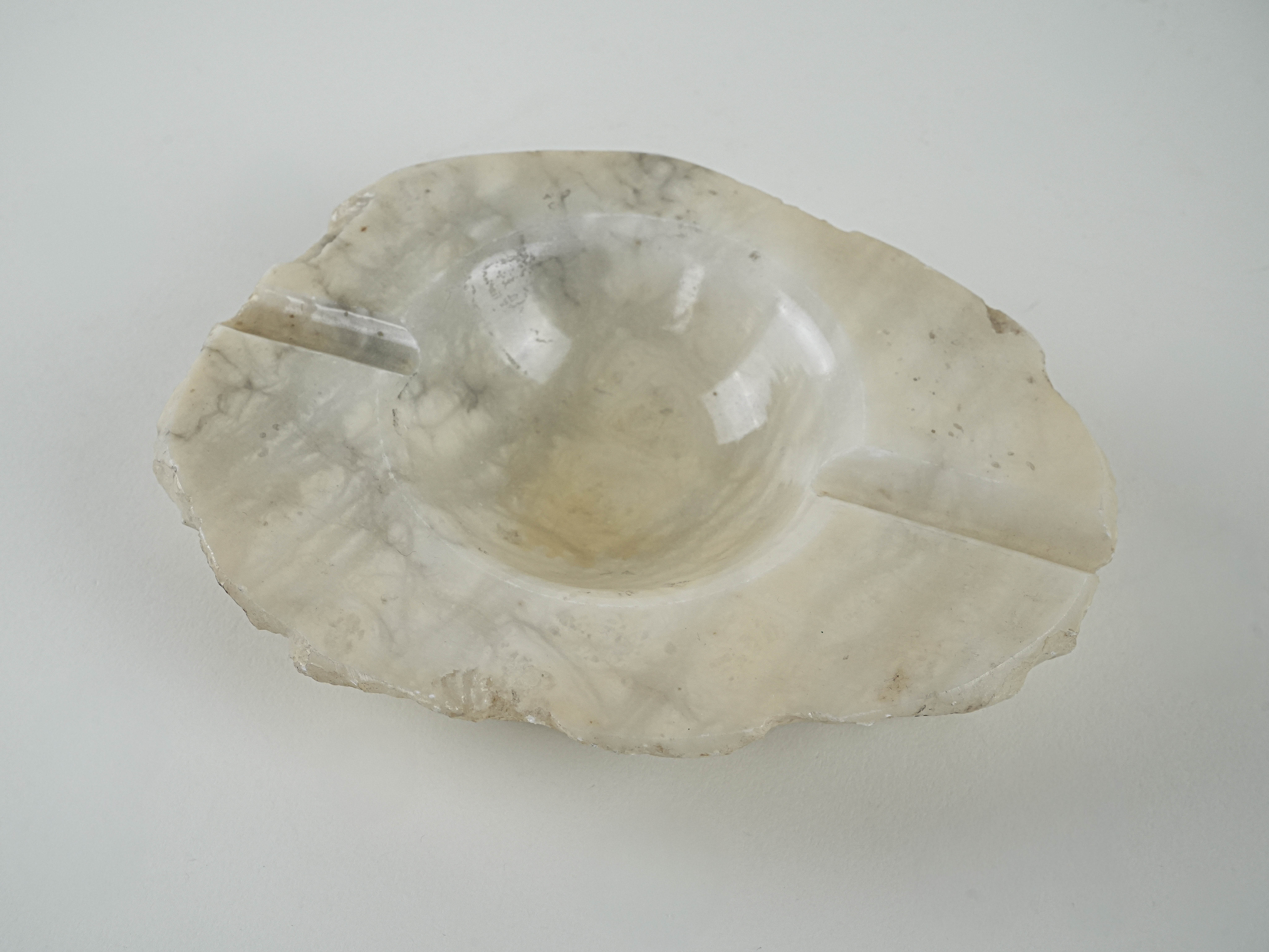 Onyx-Aschenbecher Beige 1970er Jahre