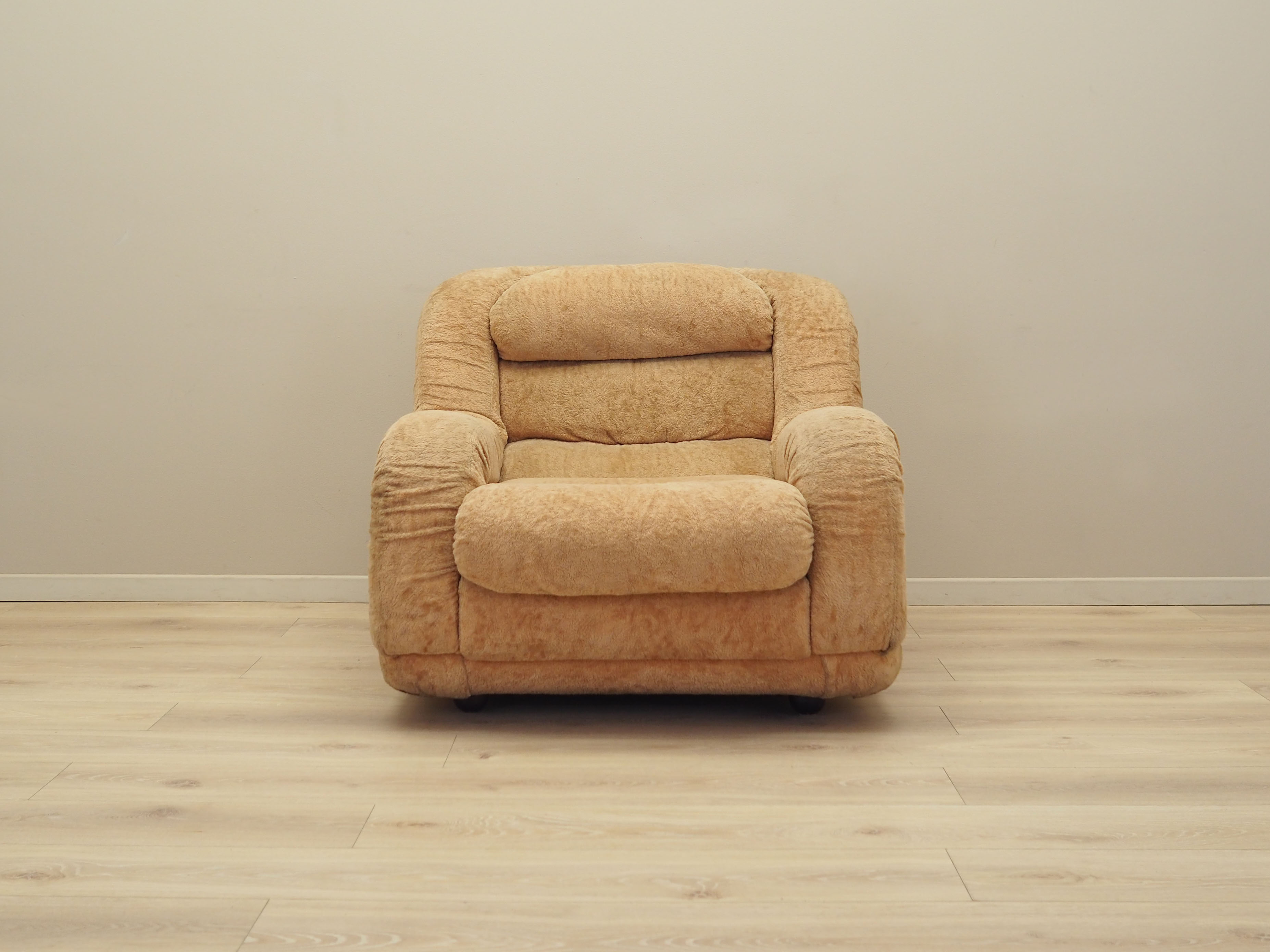 Poltrona beige anni '60