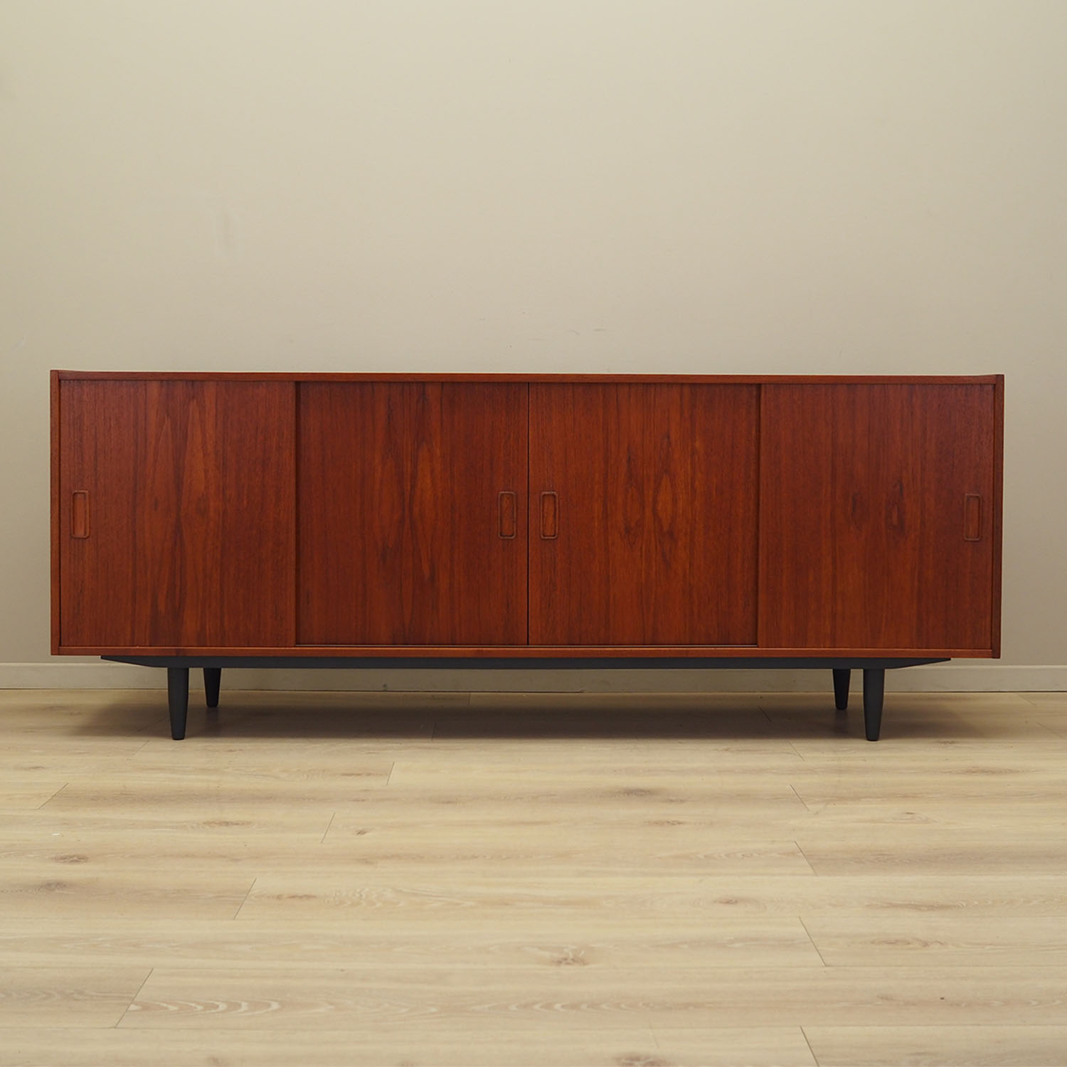 Sideboard in legno di teak anni '70