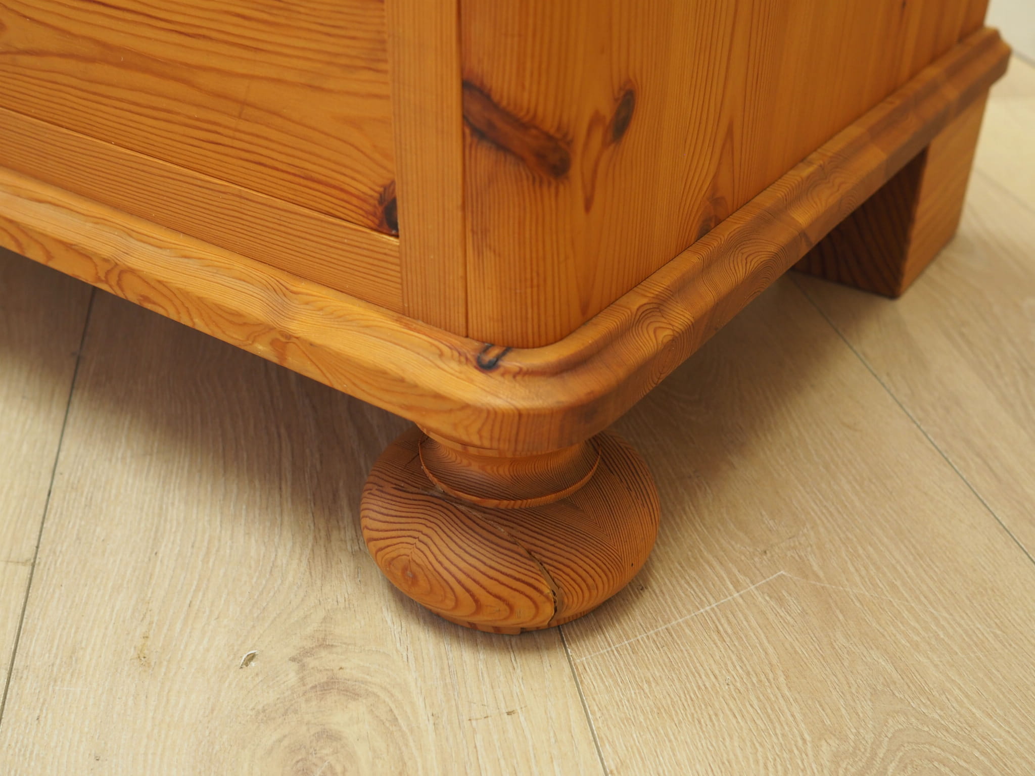 Chest of drawers Pine wood 2000s