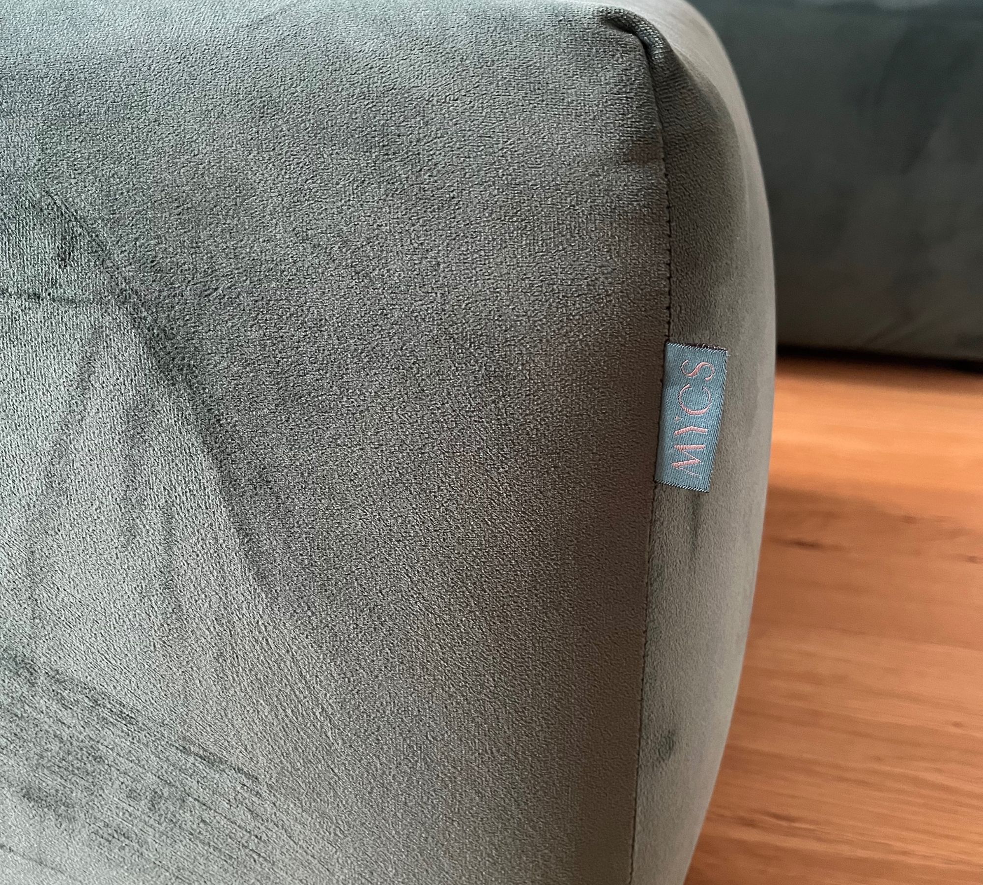 Pyllow Sofa Récamiere Rechts inkl. Hocker Samt Tannengrün 