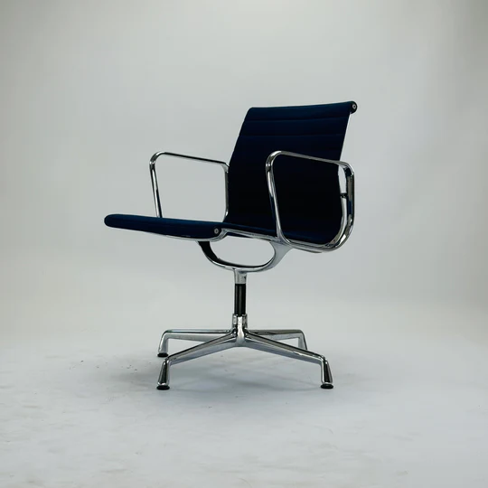 Eames EA 108 Aluminium Chair Drehbar Navy