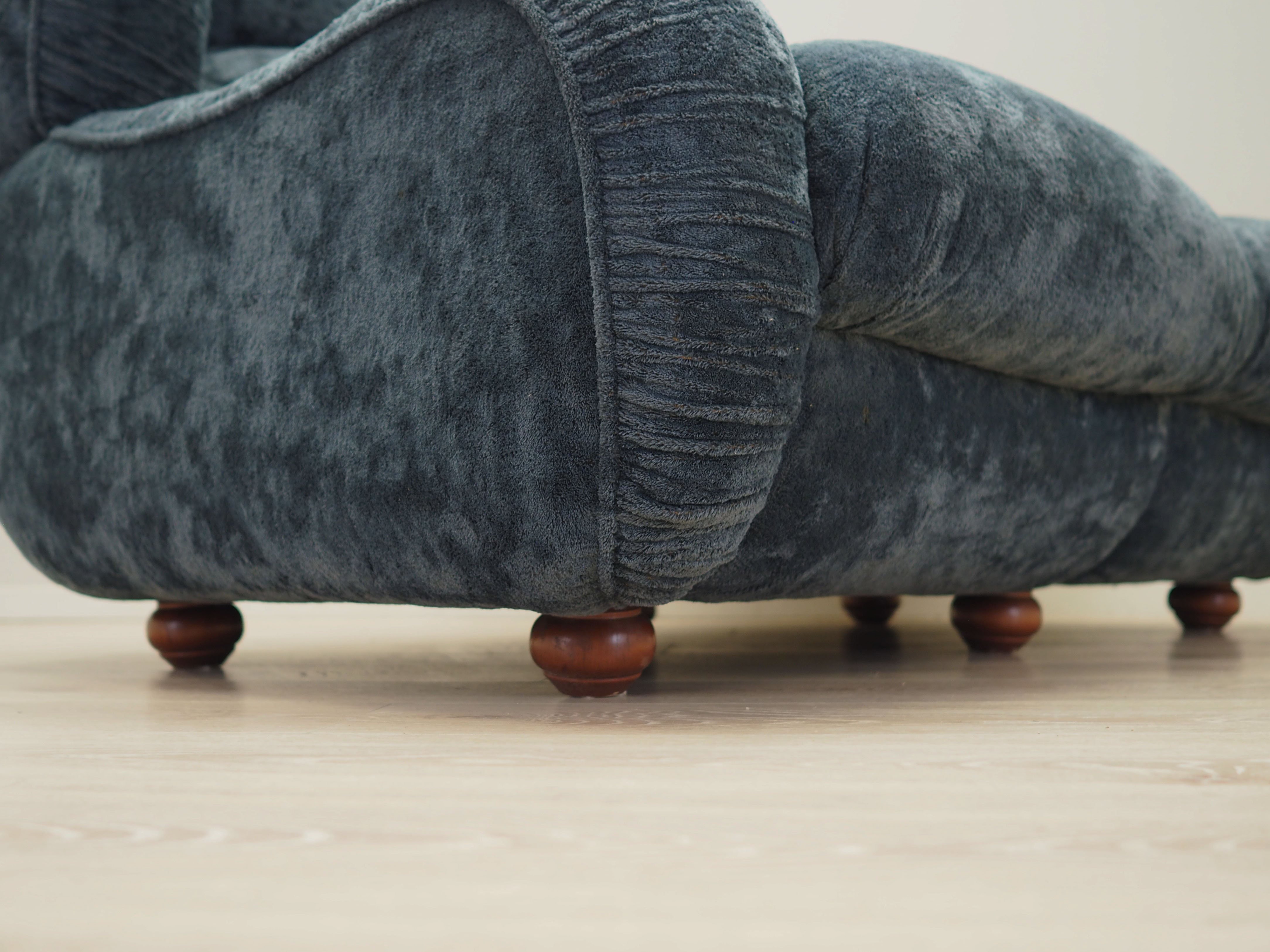 2-seater sofa velvet blue 1970s
