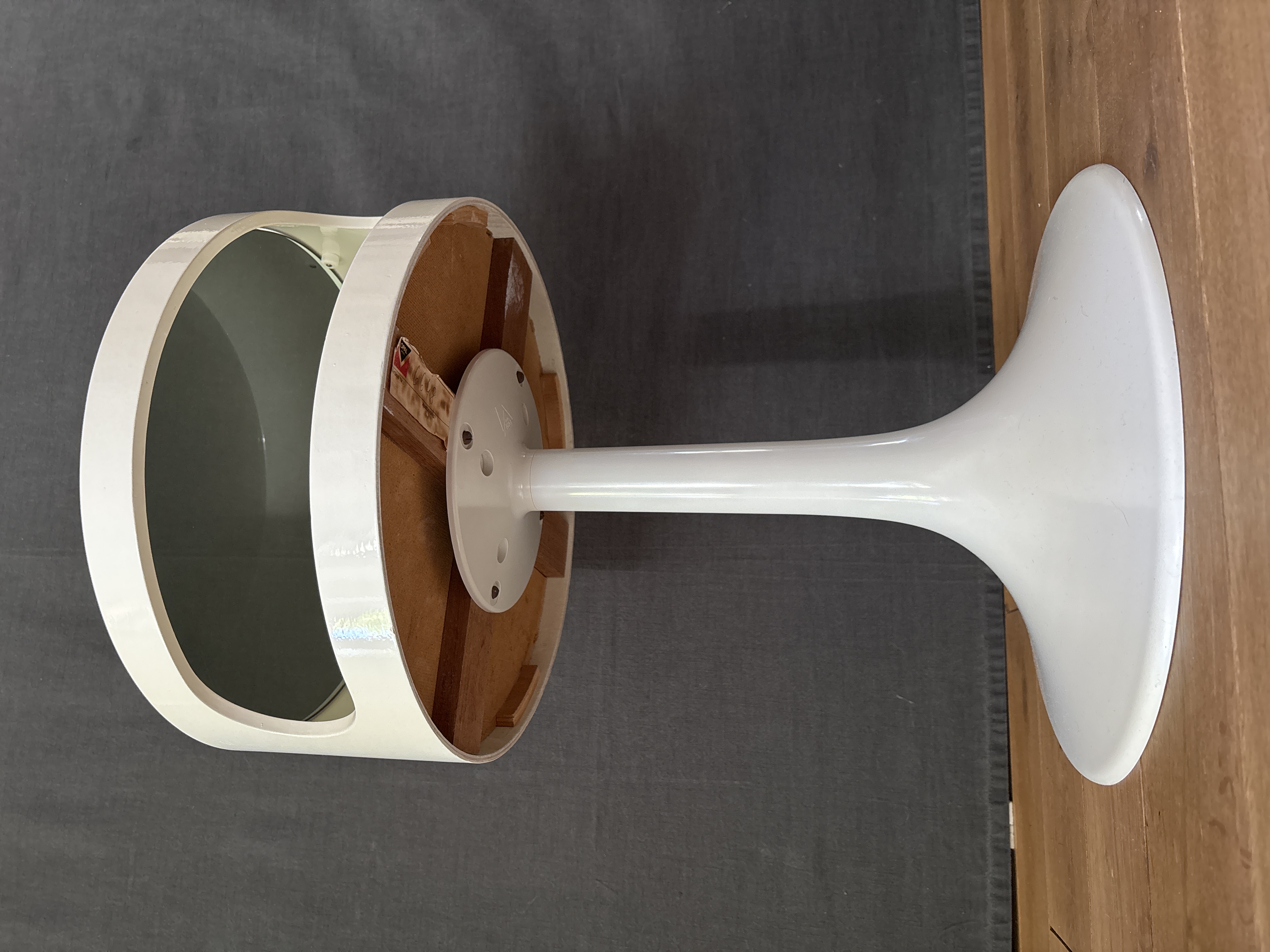 Space Age Luna Beistelltisch 33cm