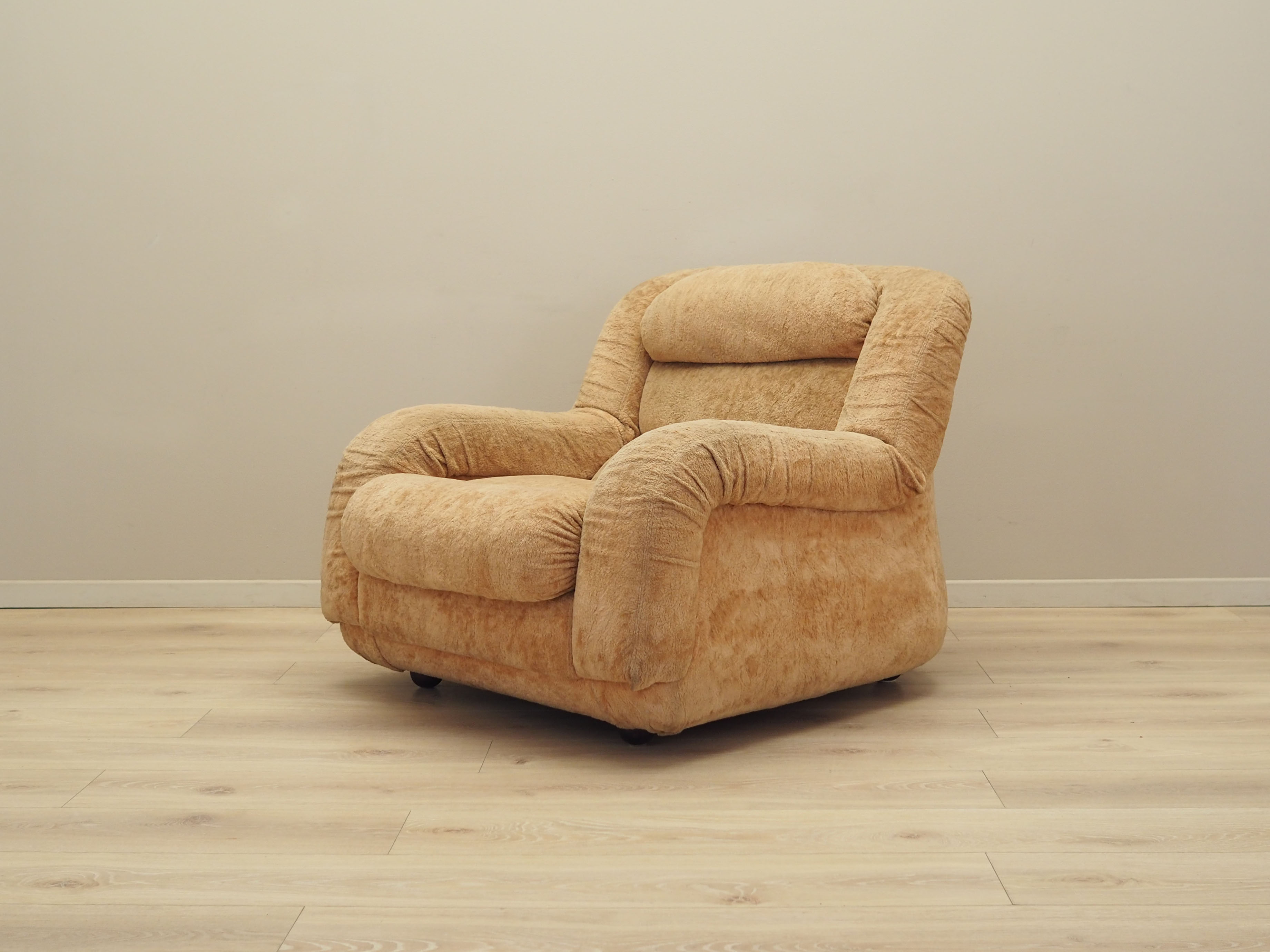 Poltrona beige anni '60