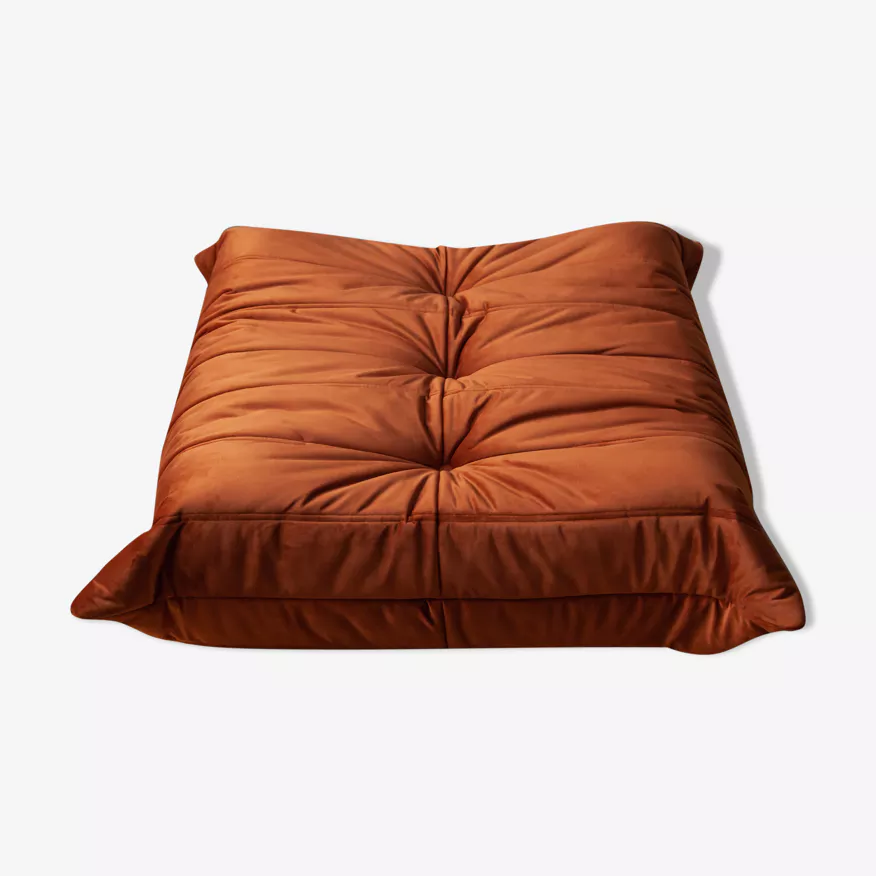 Togo Ottoman Velvet Amber-Orange
