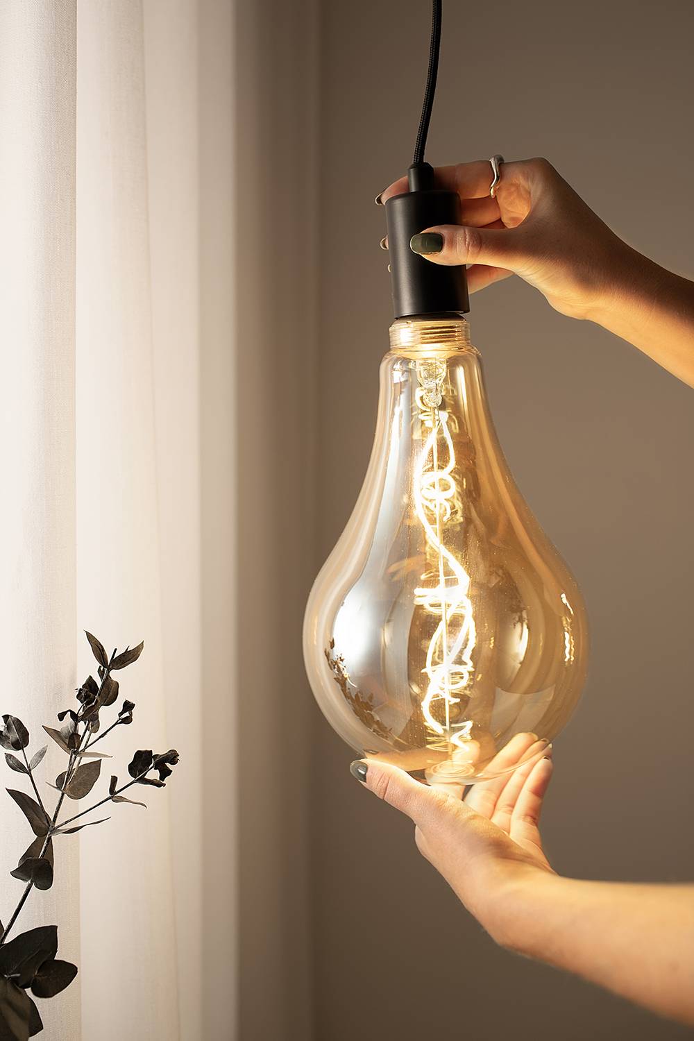 Leuchtmittel Pear Eisen / Glas Orange