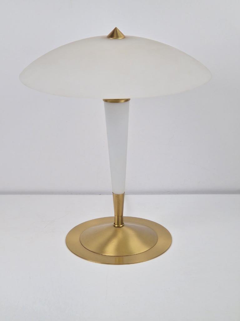Vintage Tischlampe Milchglas Messing Weiß