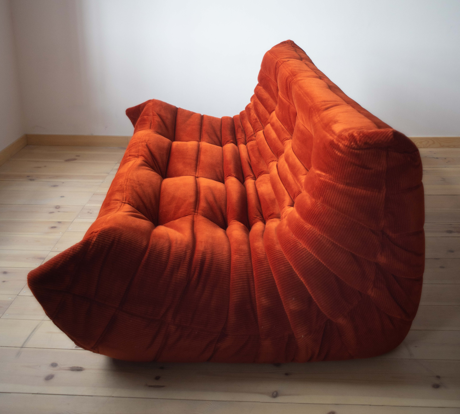 Togo Sofa 3-Sitzer Cord Bernsteinorange