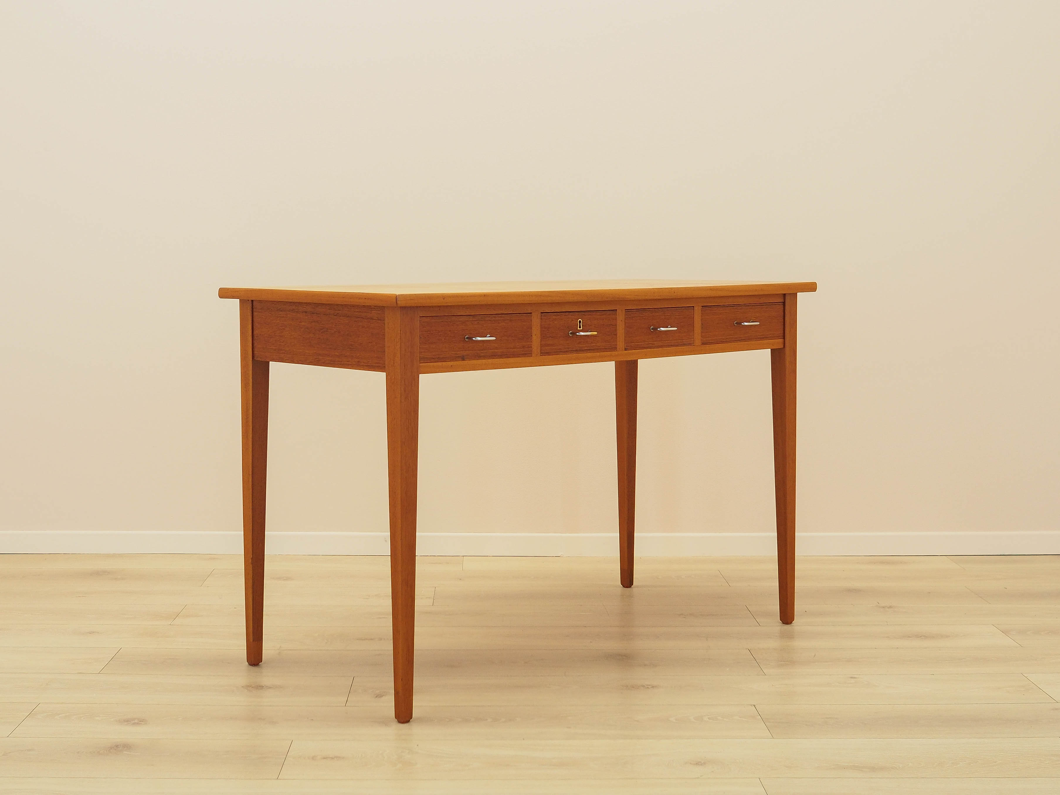 Teak Schreibtisch 1970er Jahre