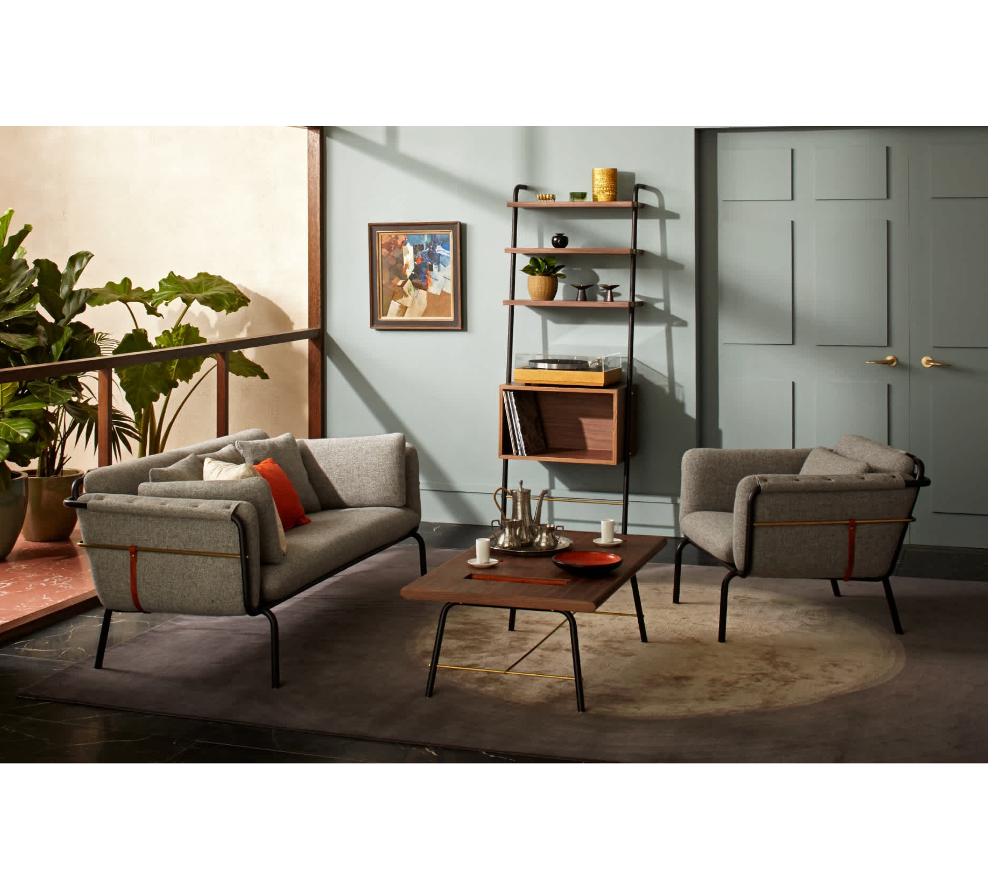 VALET armchair with armrests