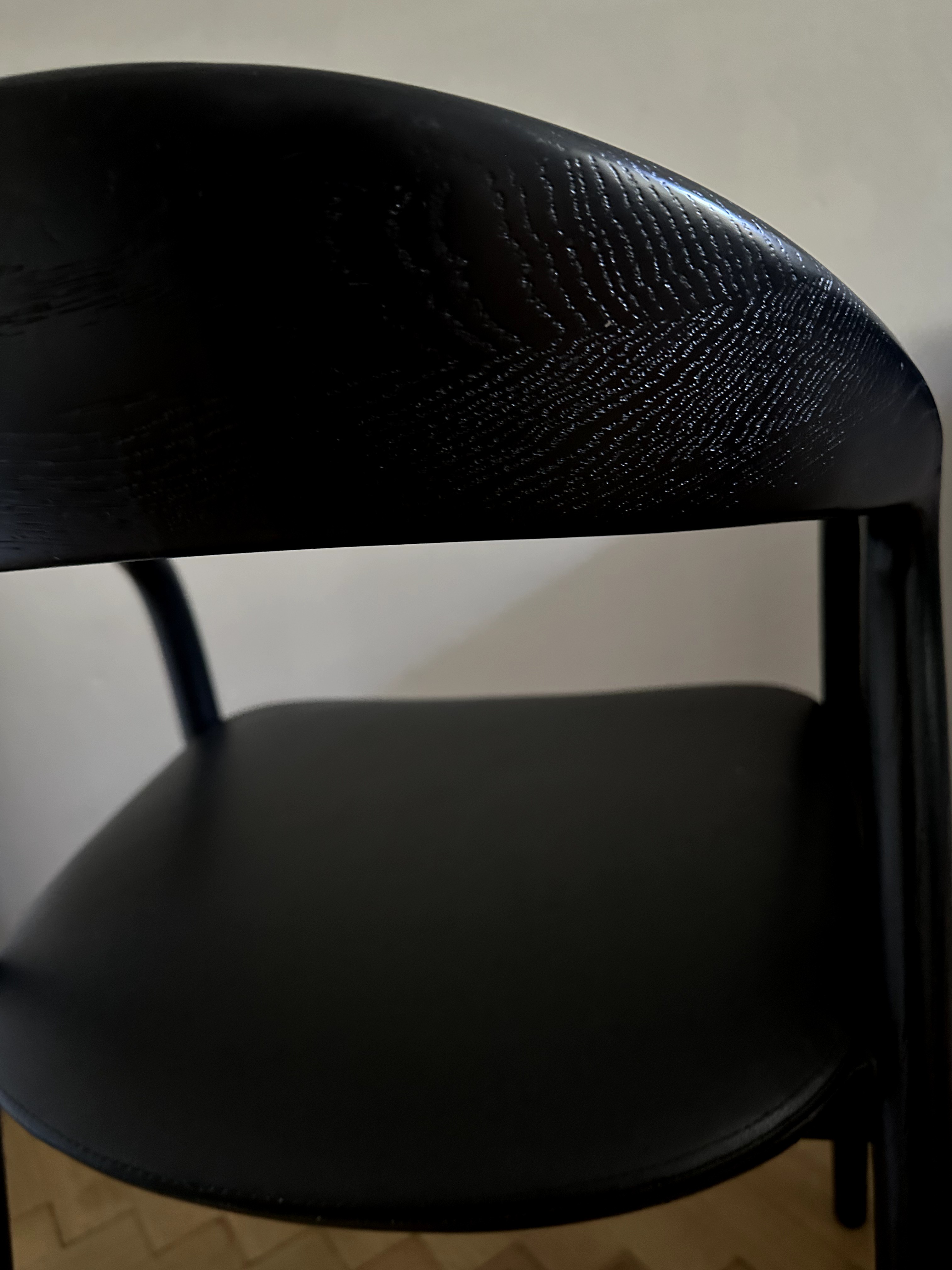 Neva Chair by ARTISAN design by Regular Company