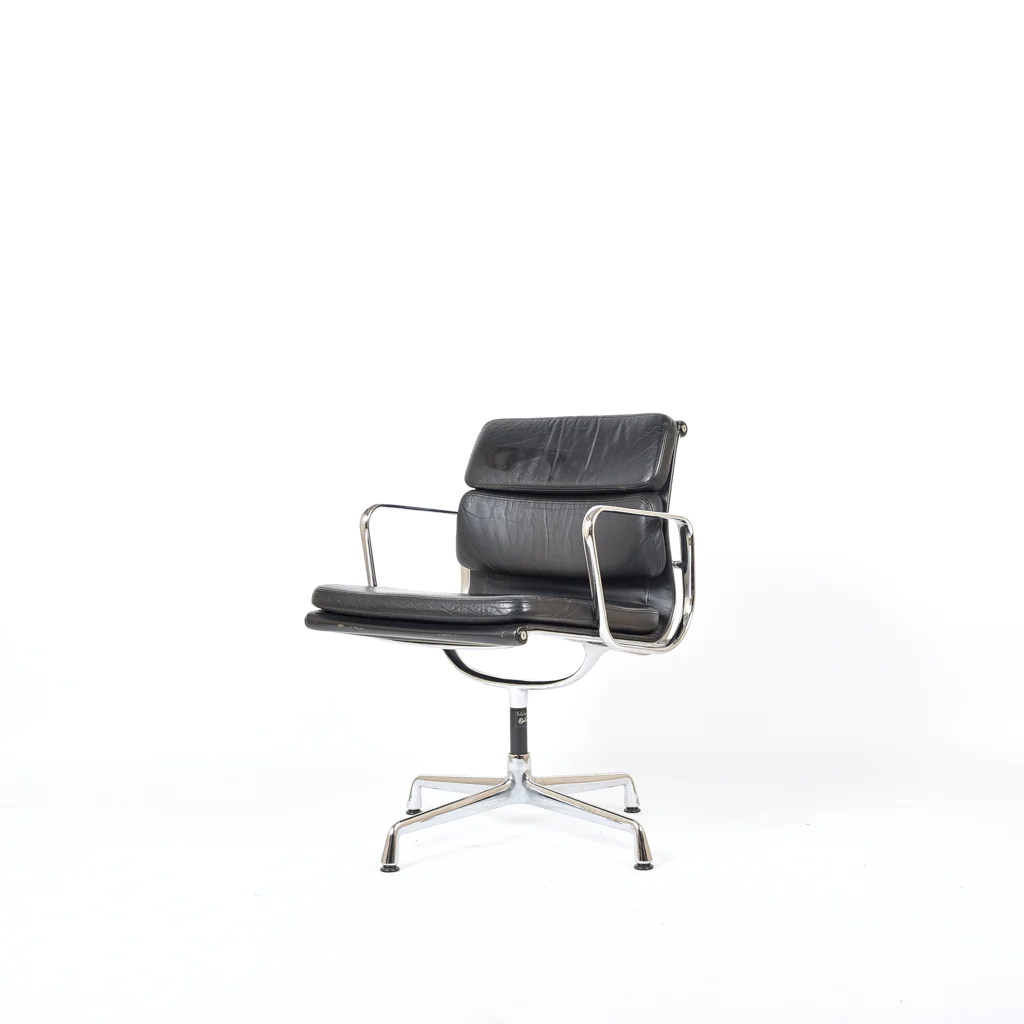 Vitra Eames EA208 Soft Pad Chair Leder Schwarz