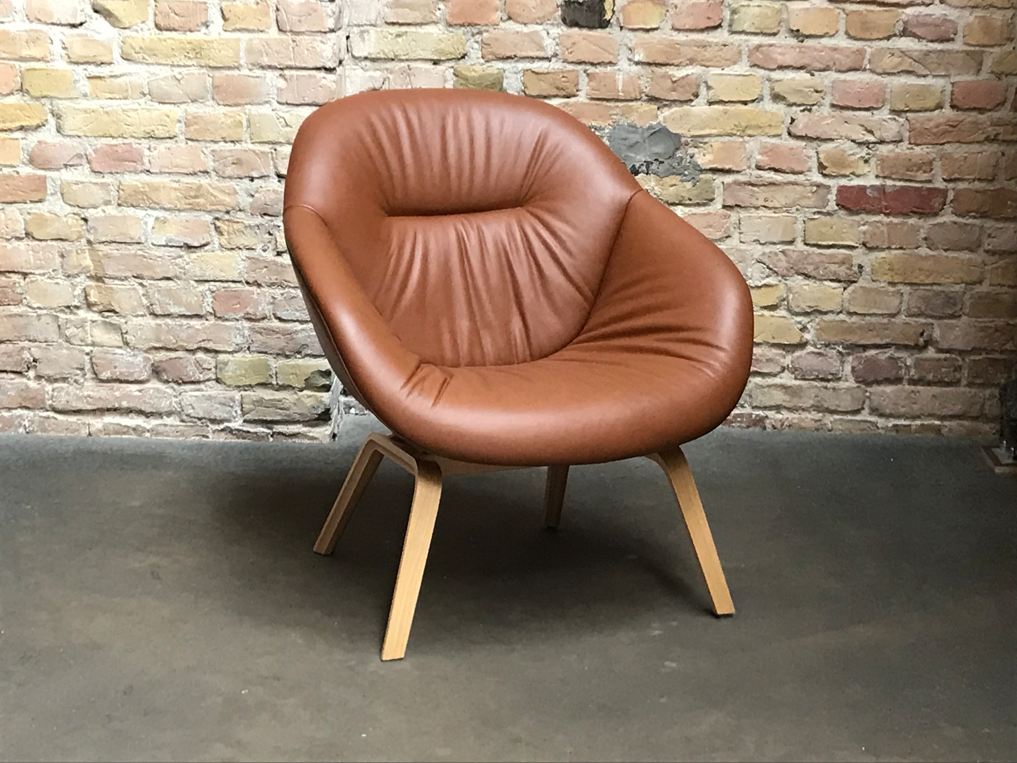 About A Lounge AAL 83 Soft Sessel Leder Holz Braun