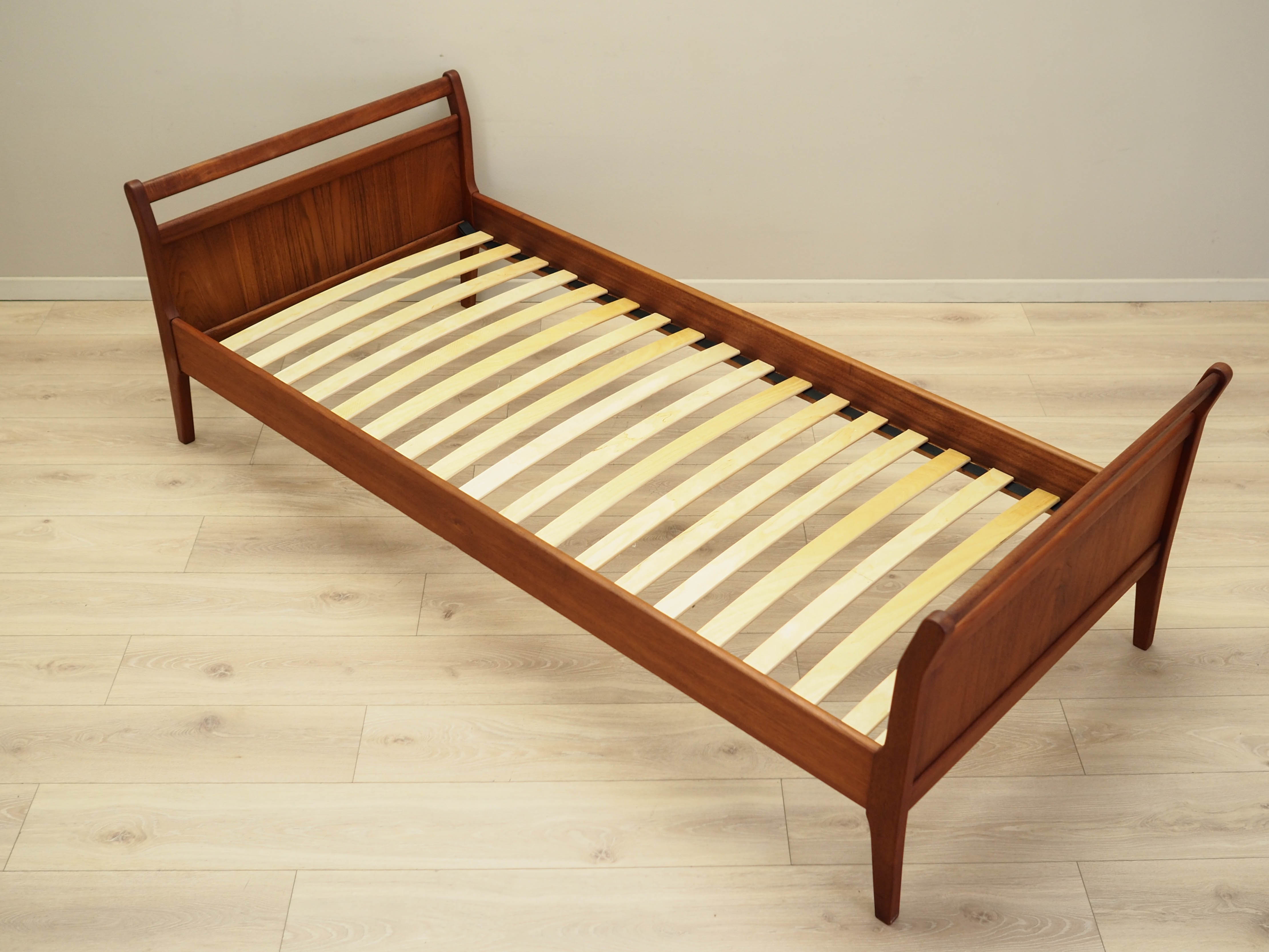 Bett Teakholz Braun 1970er Jahre