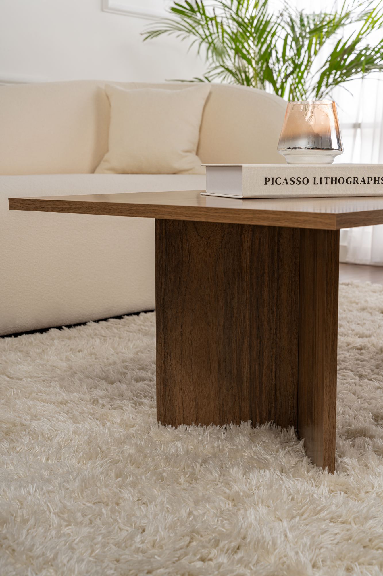 Sabin Coffee table Walnut